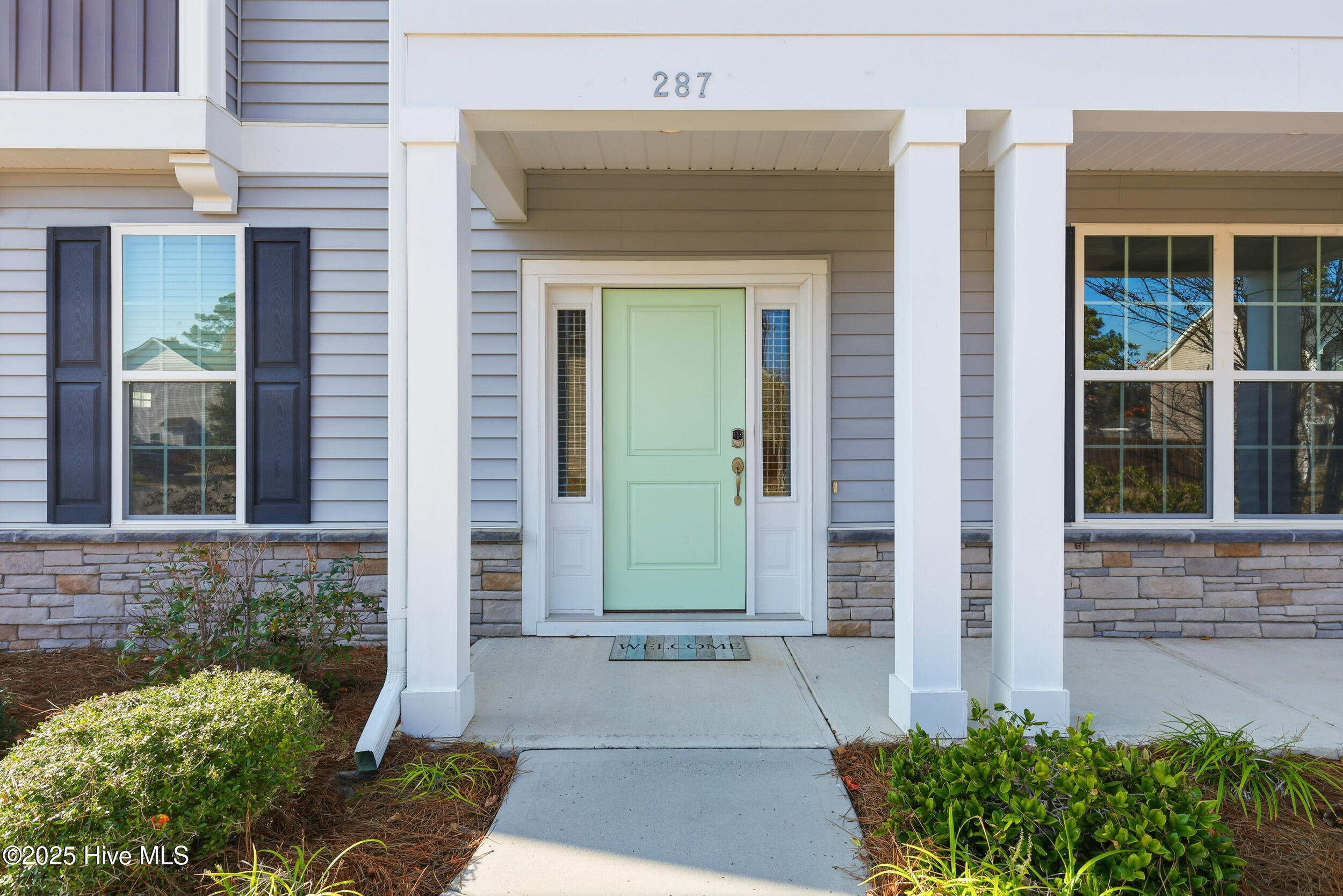 100541614 | Photo 41