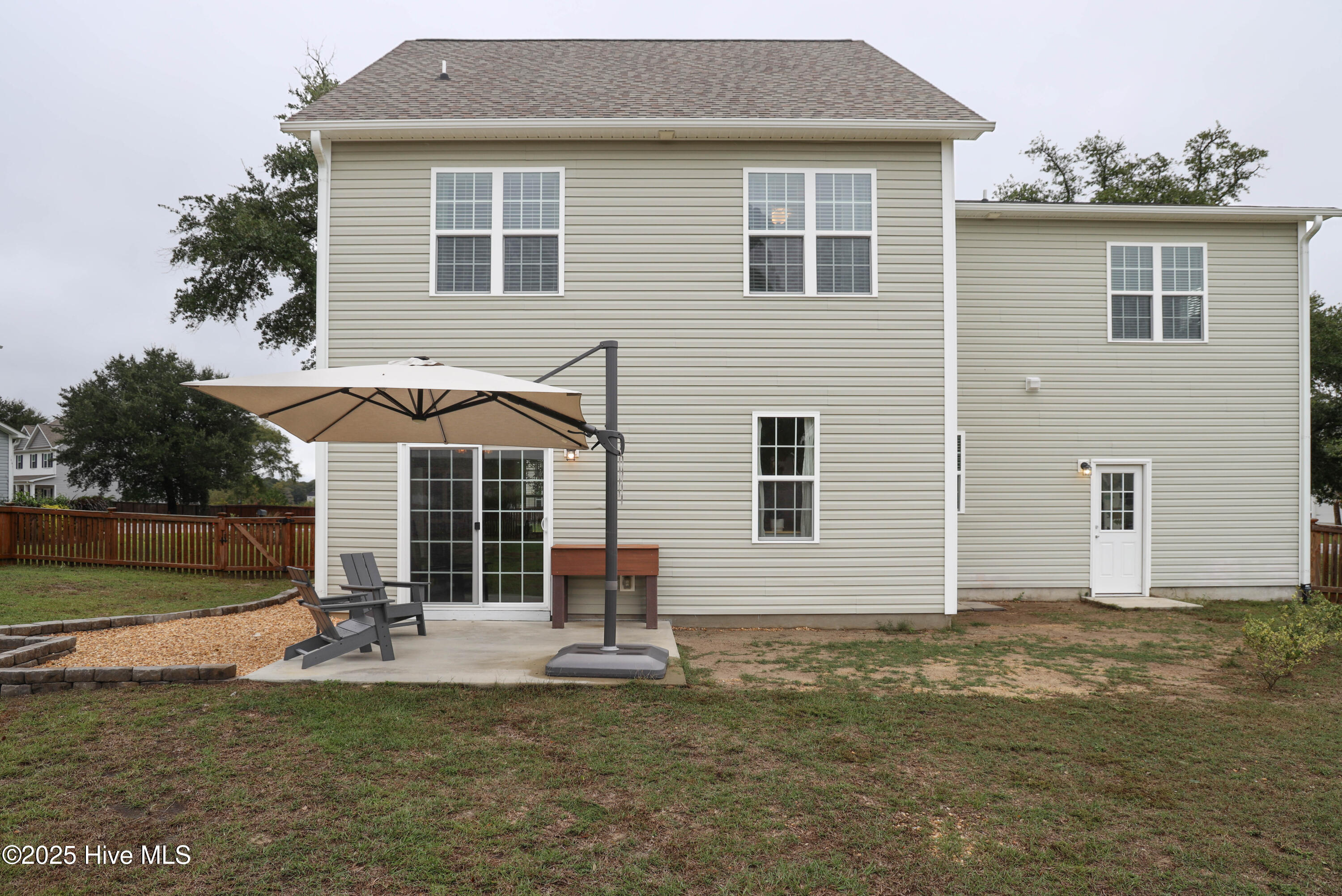 100536408 | Photo 59