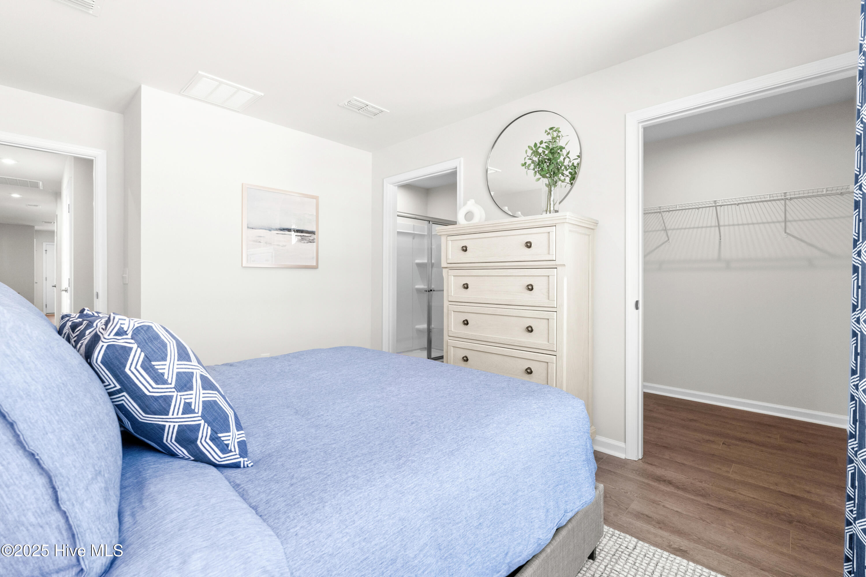 100507921 | Photo 10