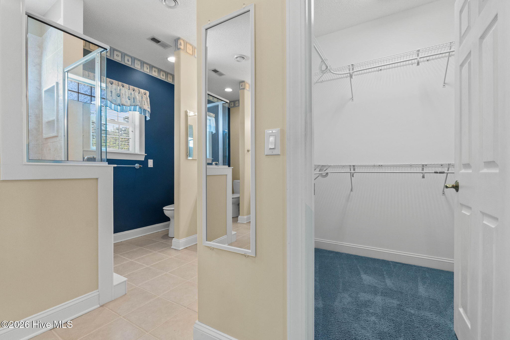 100567537 | Photo 45