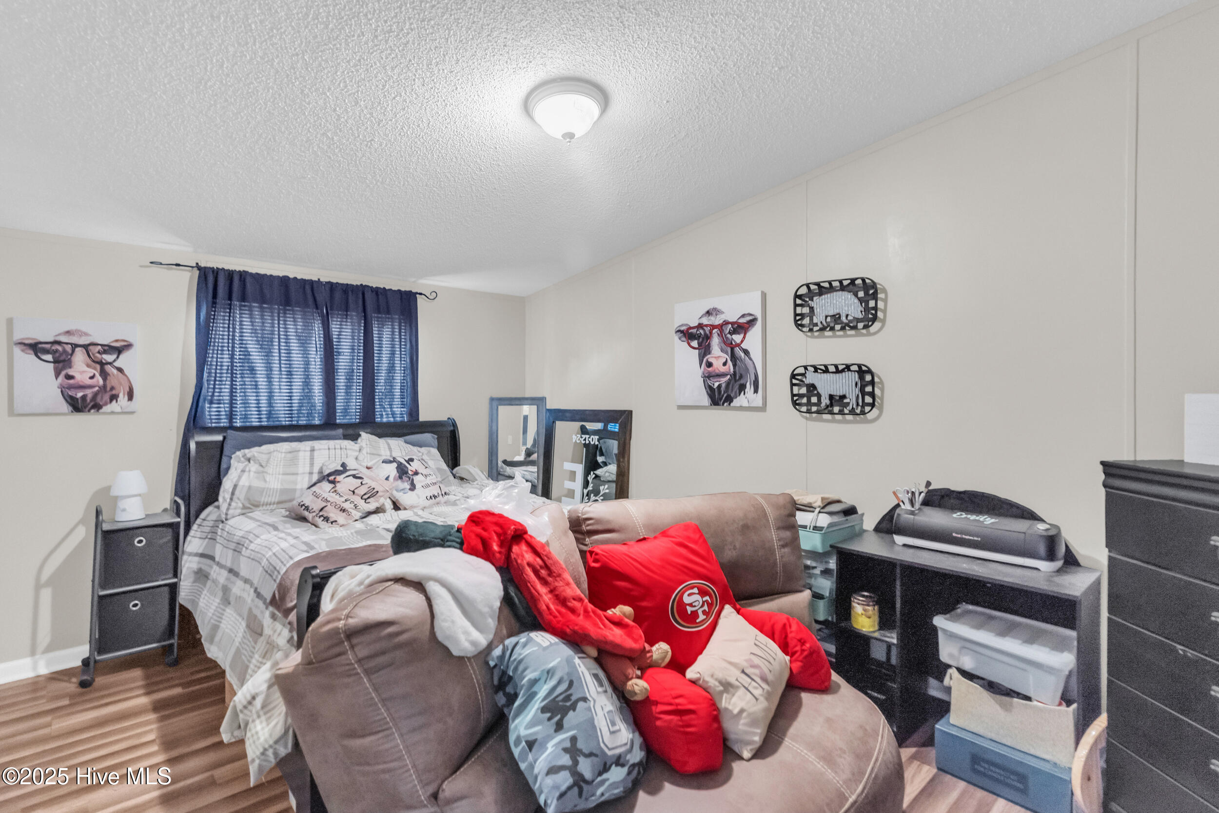 100543887 | Photo 25