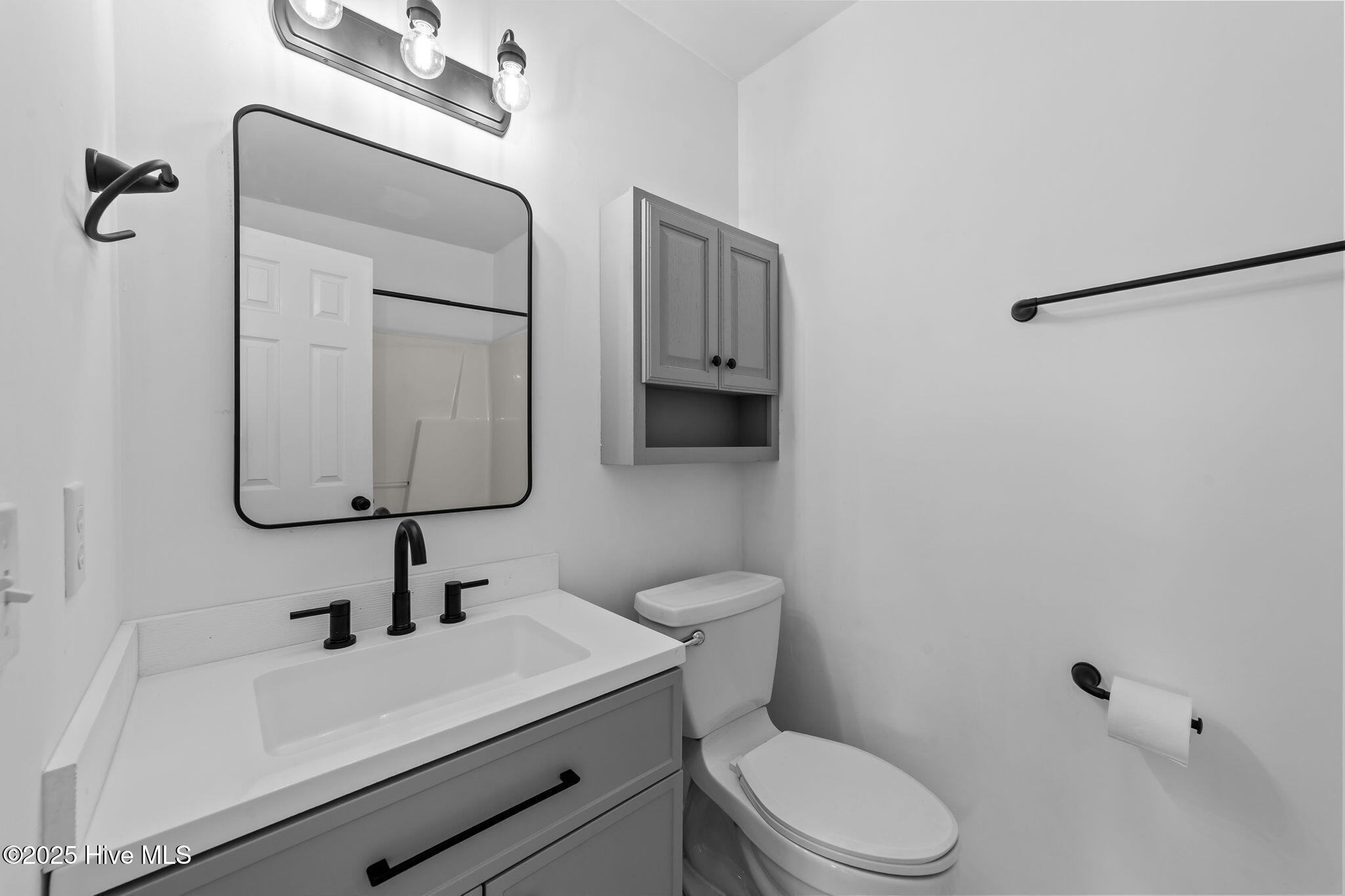 100540670 | Photo 20