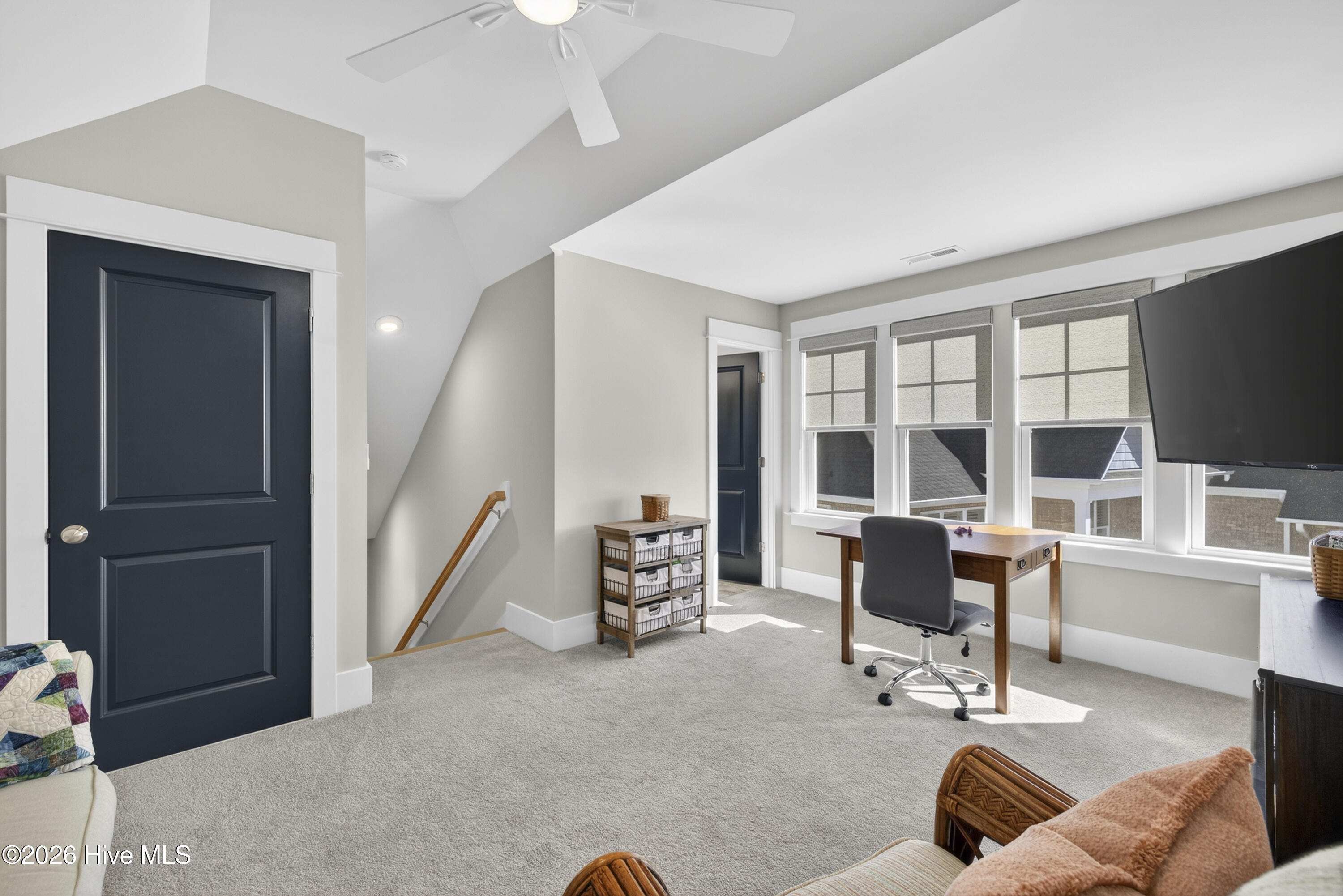 100556543 | Photo 33