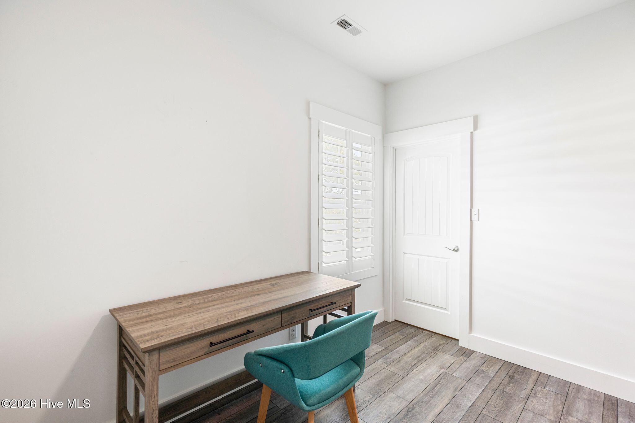 100551574 | Photo 28