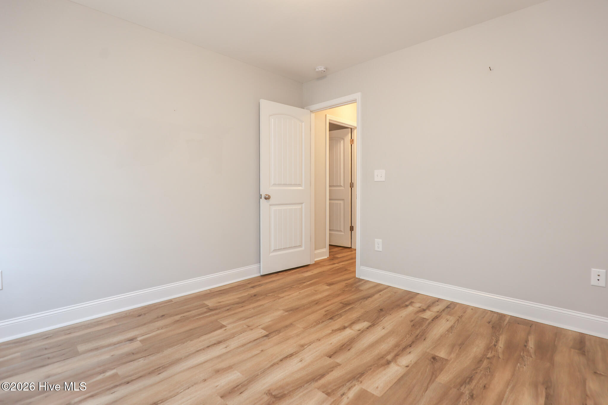 100559393 | Photo 30