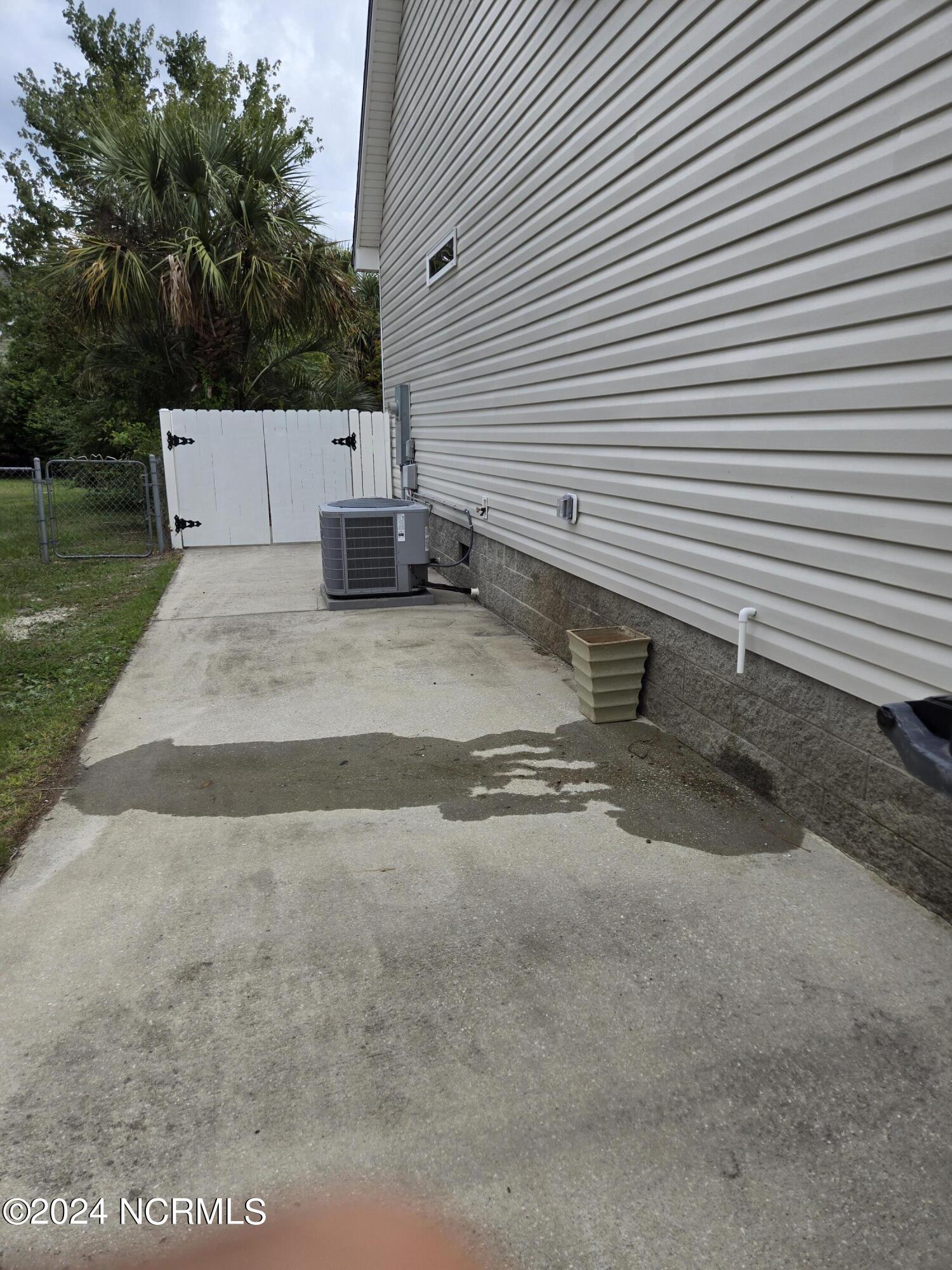 100465743 | Photo 52