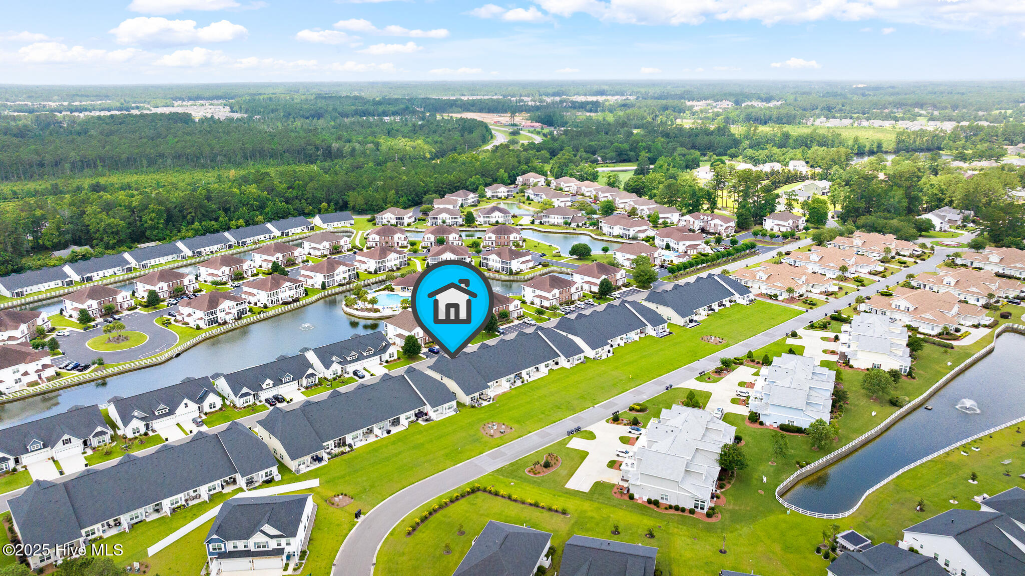 100518032 | Photo 45