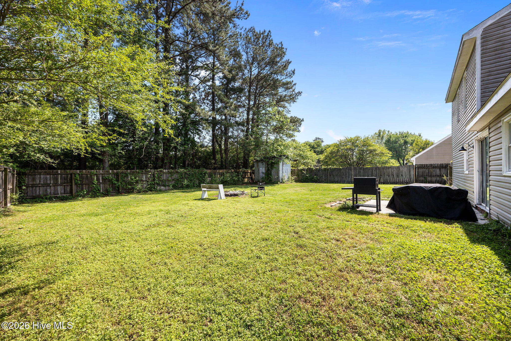 100567530 | Photo 30