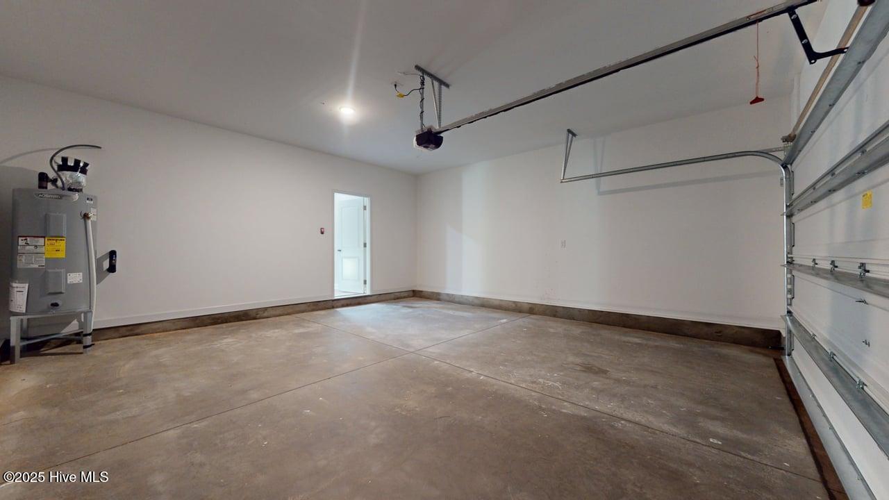 100542027 | Photo 64