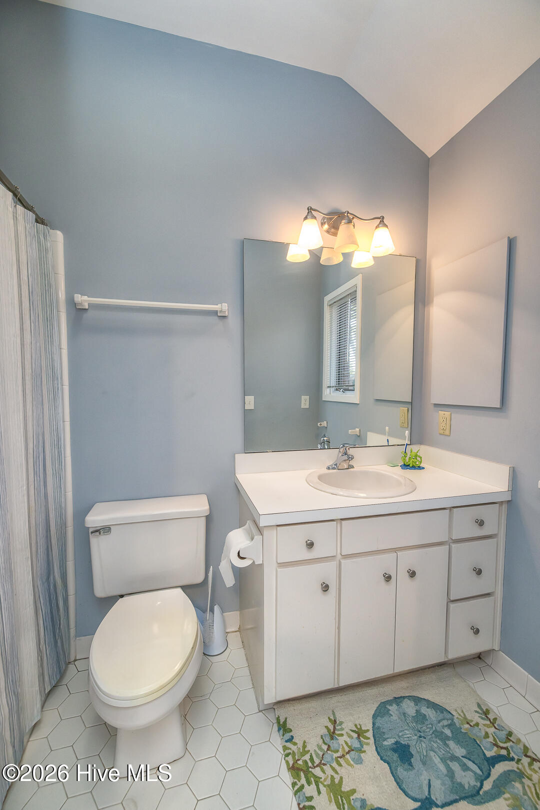 100549741 | Photo 26