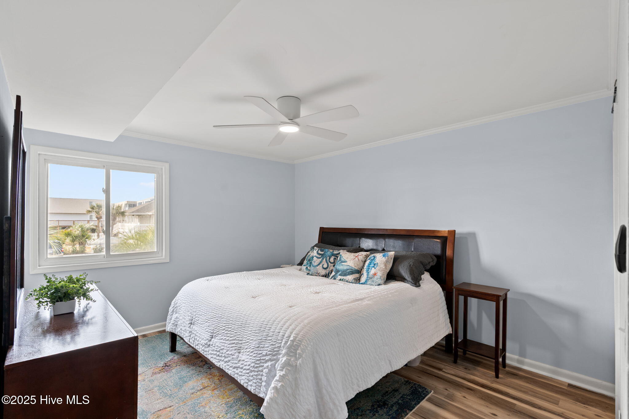 100547029 | Photo 27