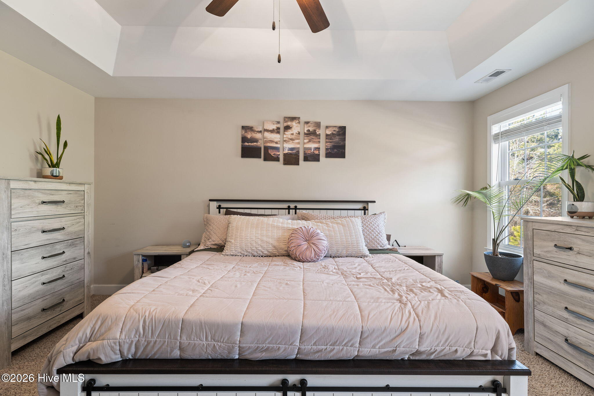 100550782 | Photo 32