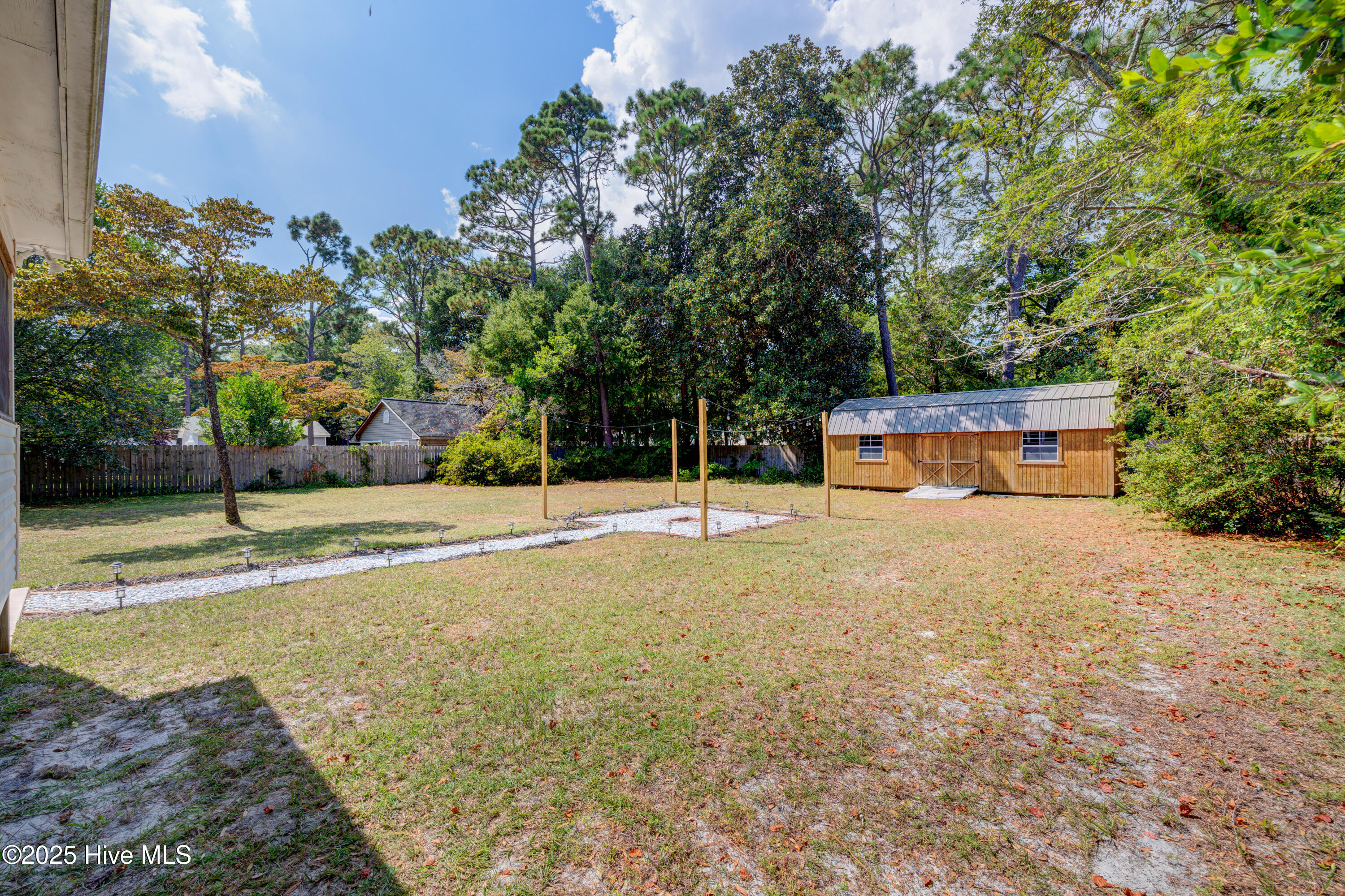 100531788 | Photo 10