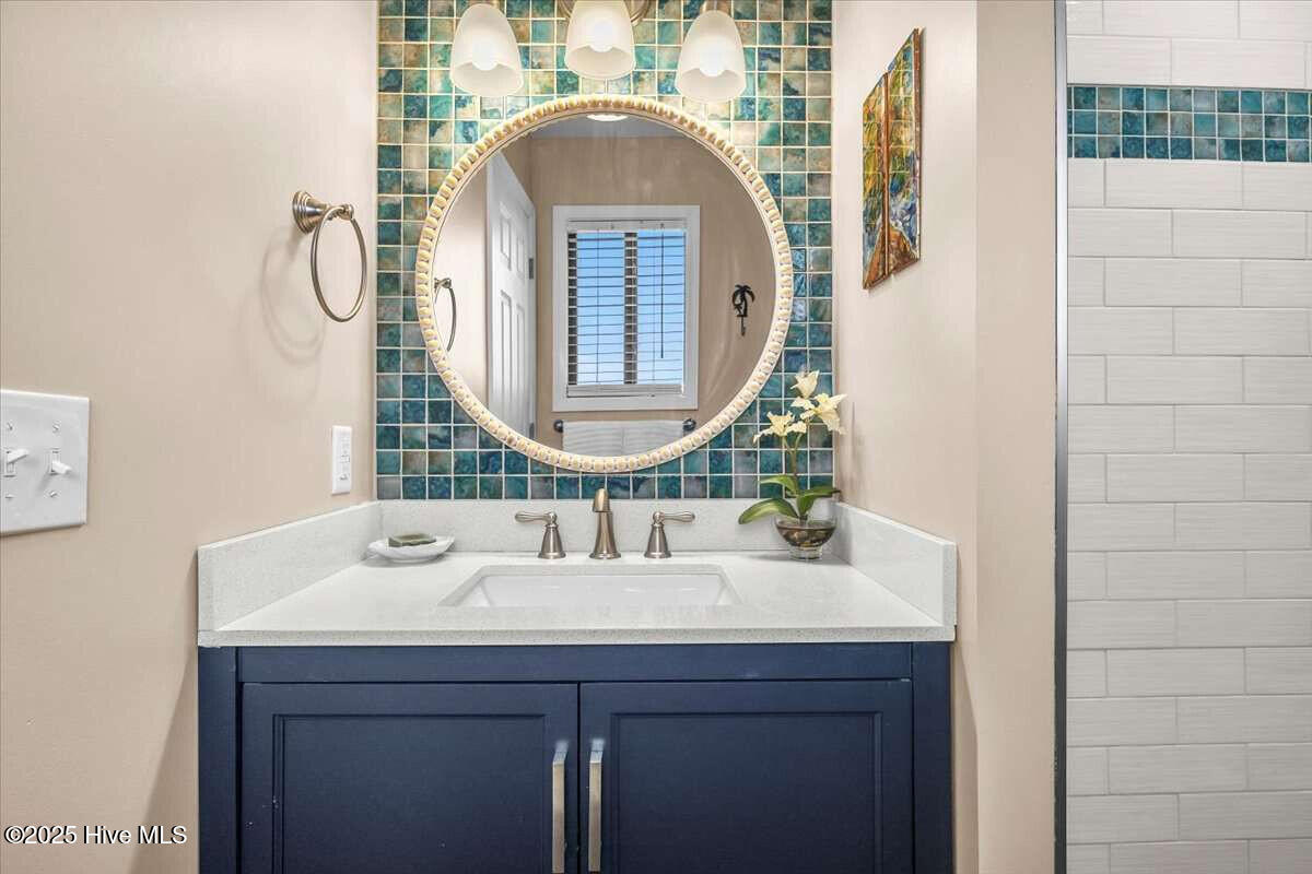 100546724 | Photo 47