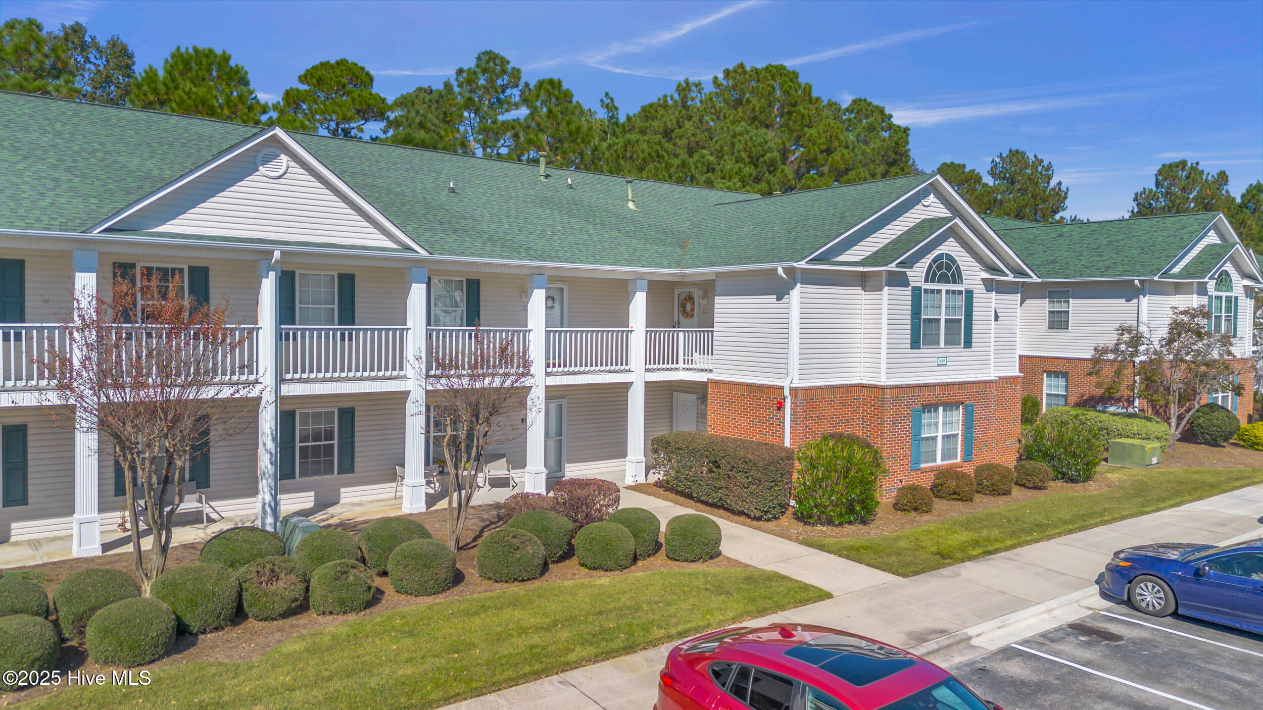 100539370 | Photo 47