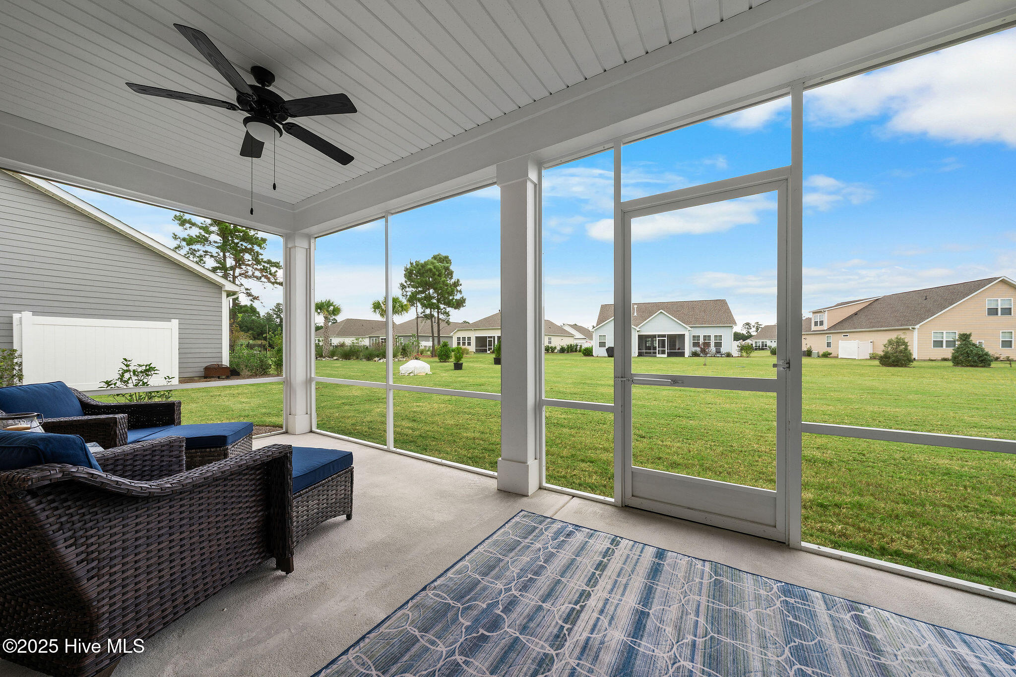 100518034 | Photo 30