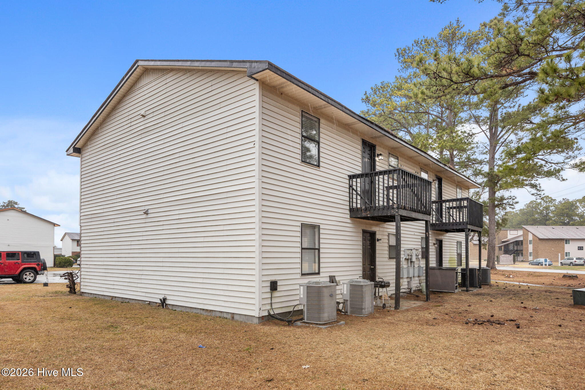 100540197 | Photo 14