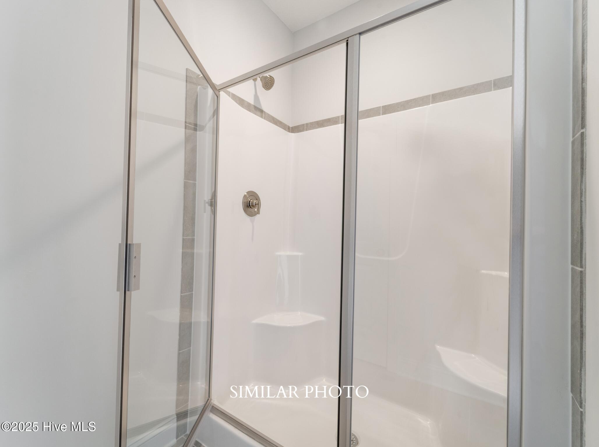 100535928 | Photo 19