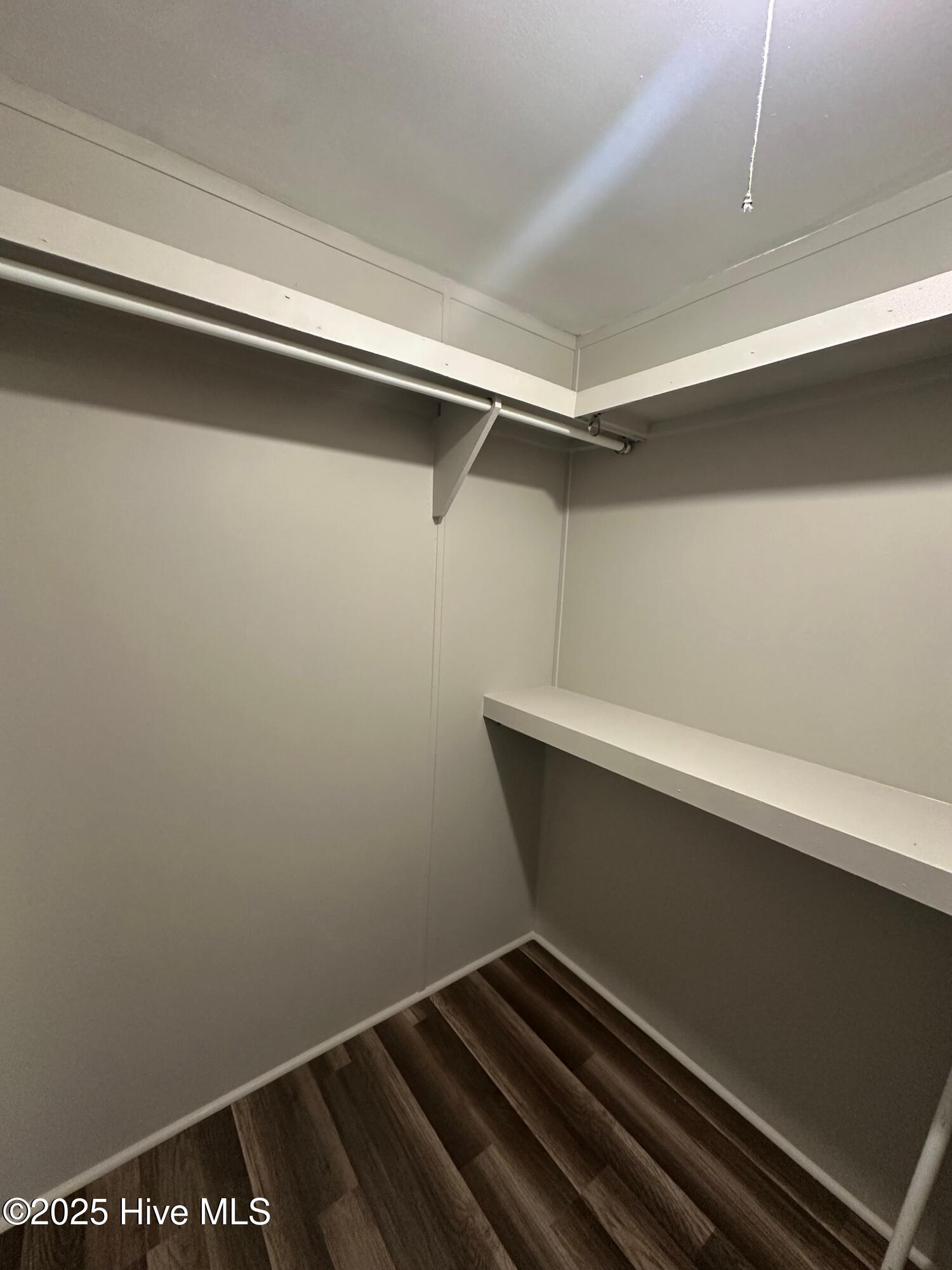 100545851 | Photo 17