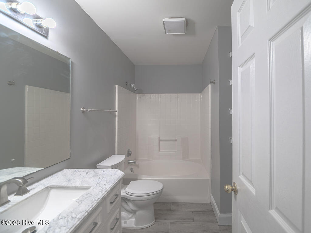 100563095 | Photo 22