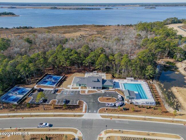 100549094 | Photo 64