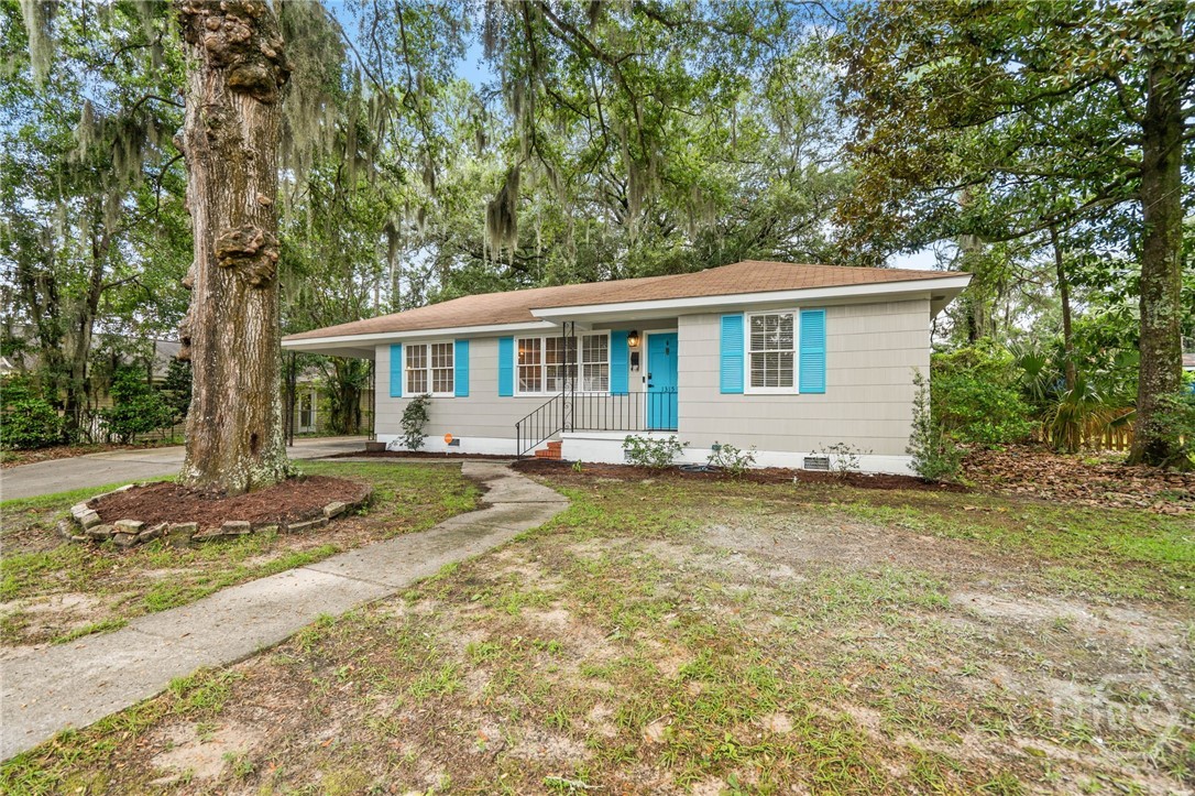 Photo 2 of Single family home for sale at 1315 E 69th Street, Savannah, GA 31404 | MLS# SA362367 | Listing updated on 2026-10-03