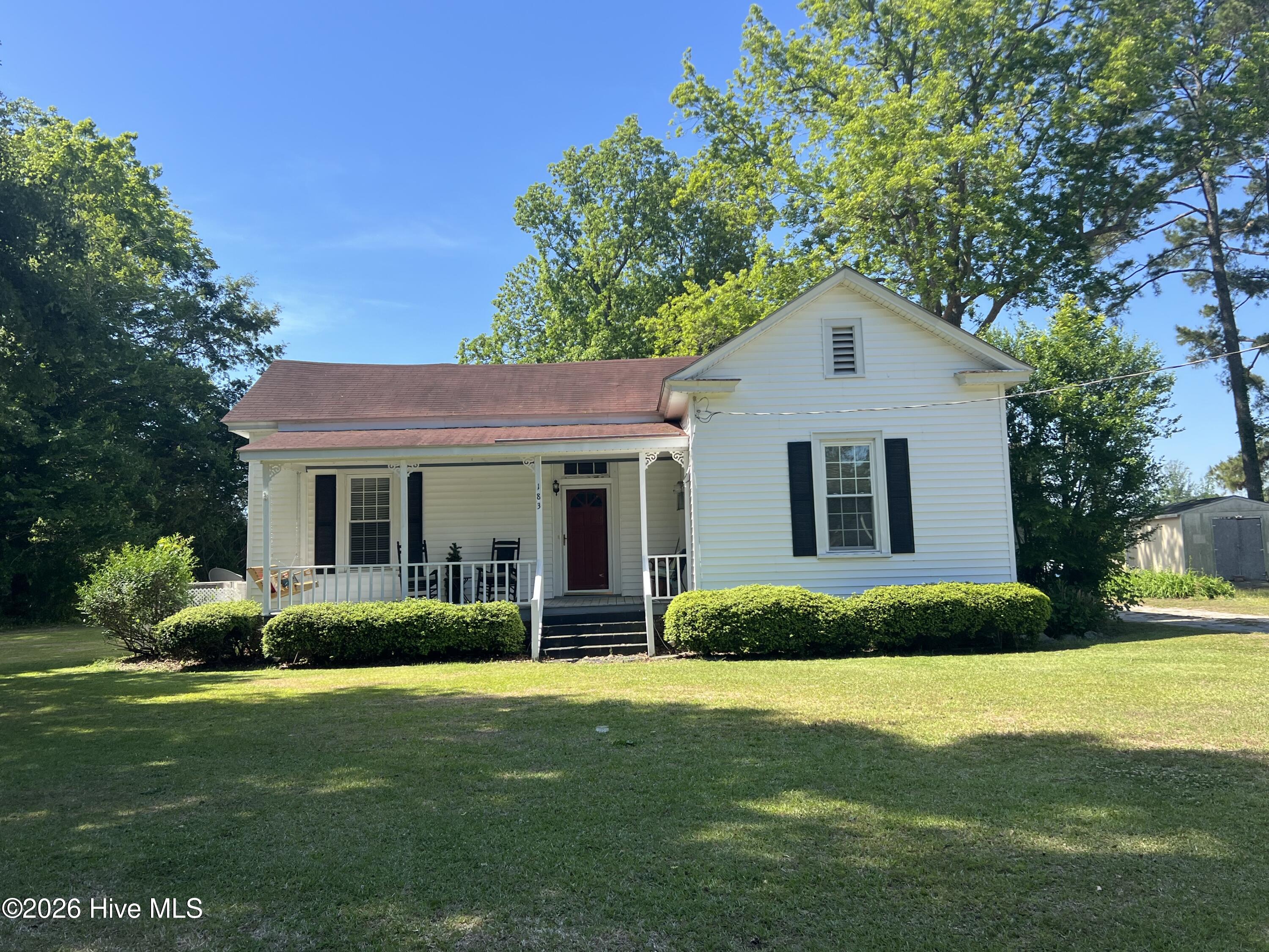 183 Nc 124 West