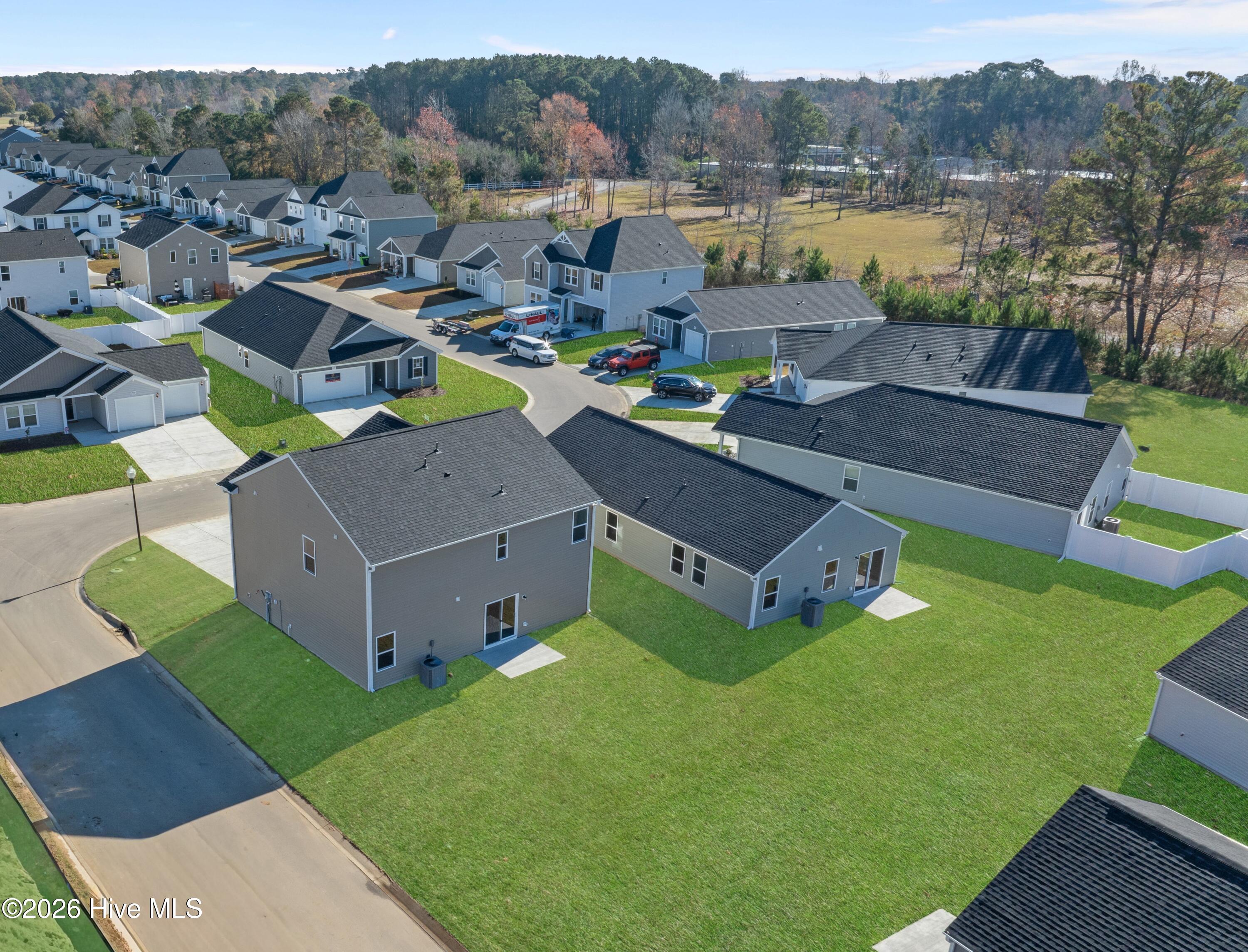 100528308 | Photo 34