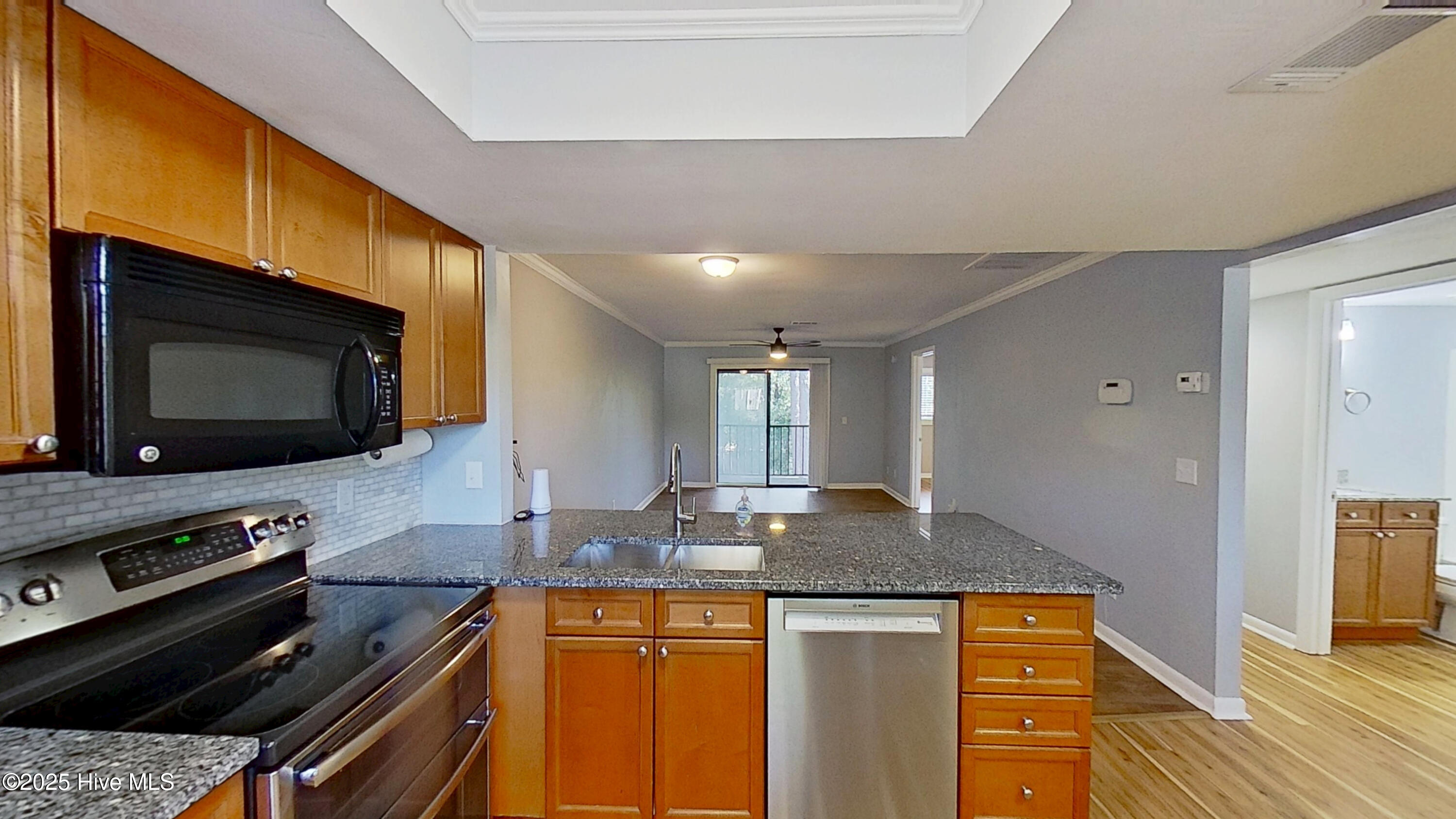 06-4547 Holly Tree Rd