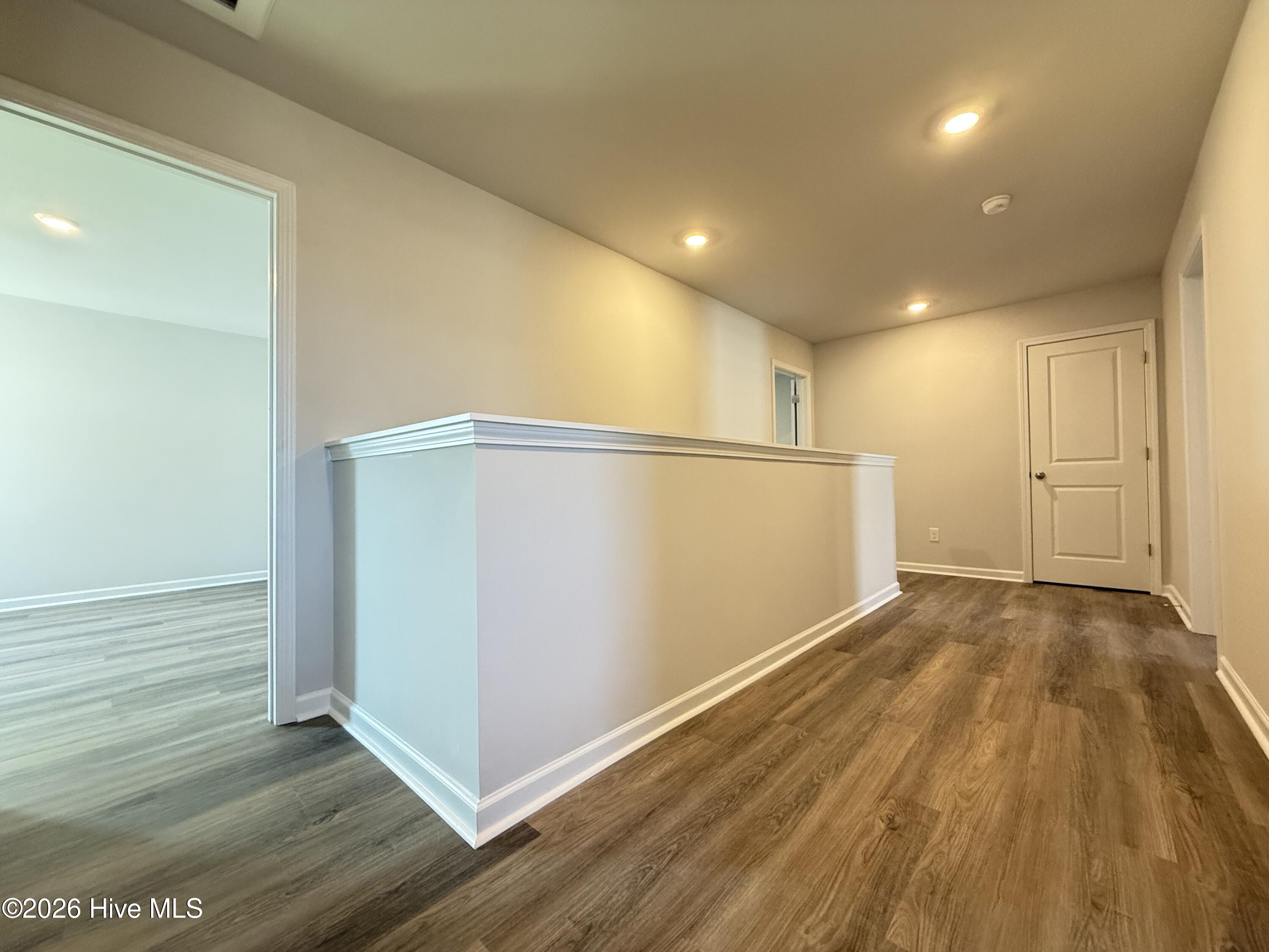 100526297 | Photo 12