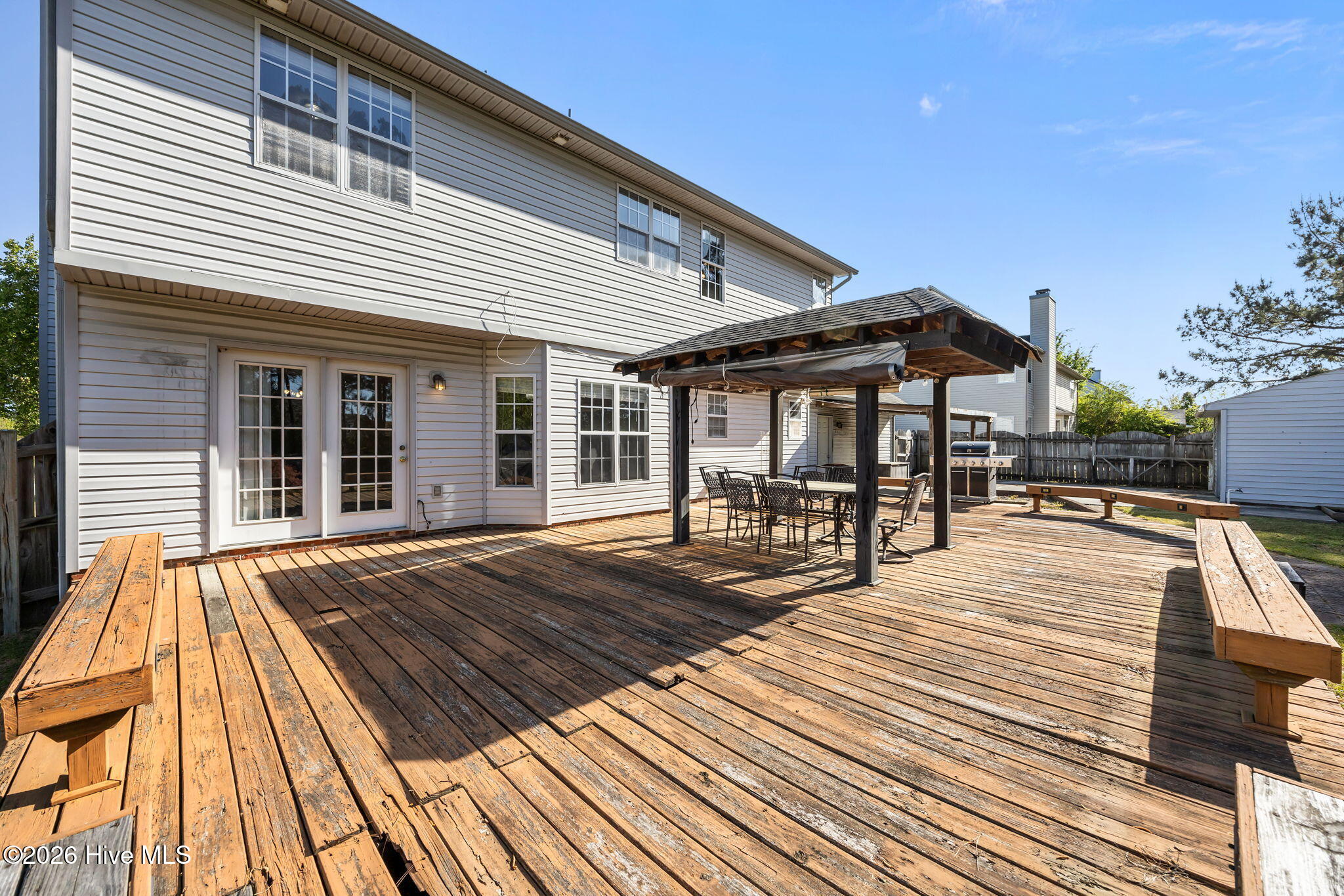 100565135 | Photo 54