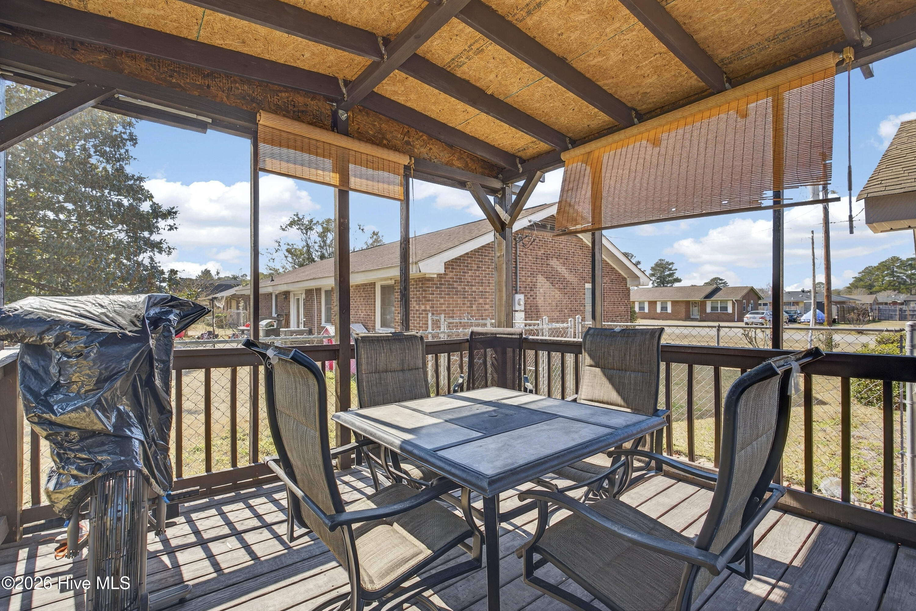 100554150 | Photo 18