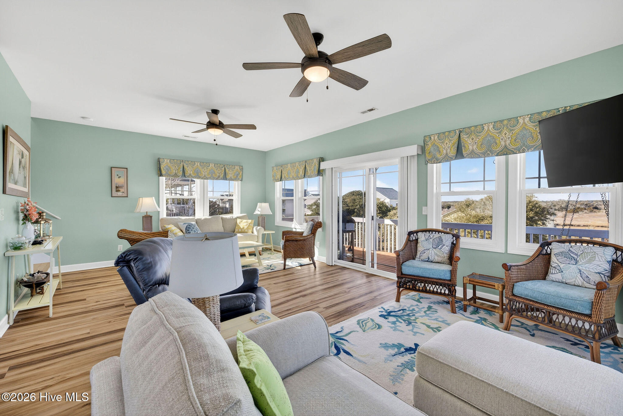 100549584 | Photo 18