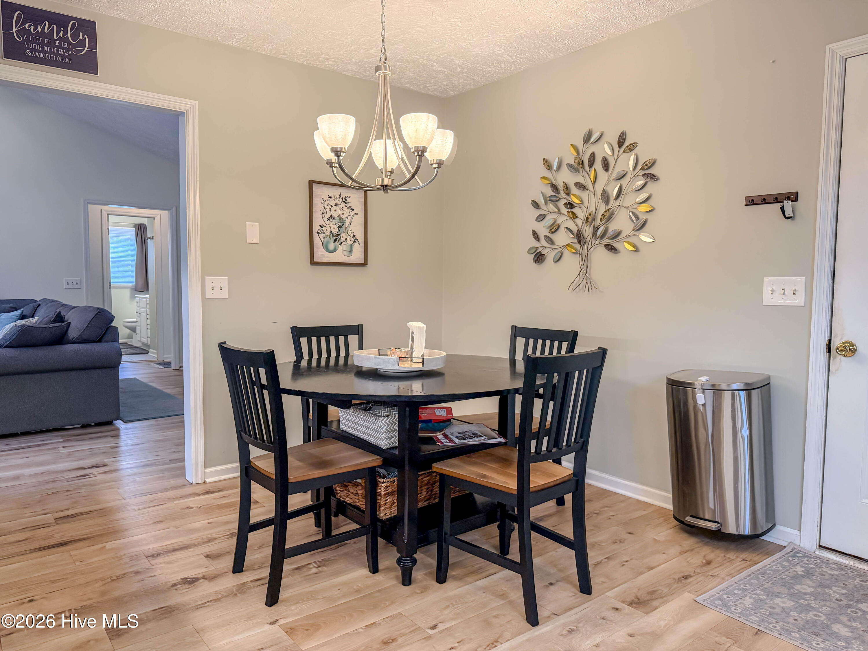 100556502 | Photo 14