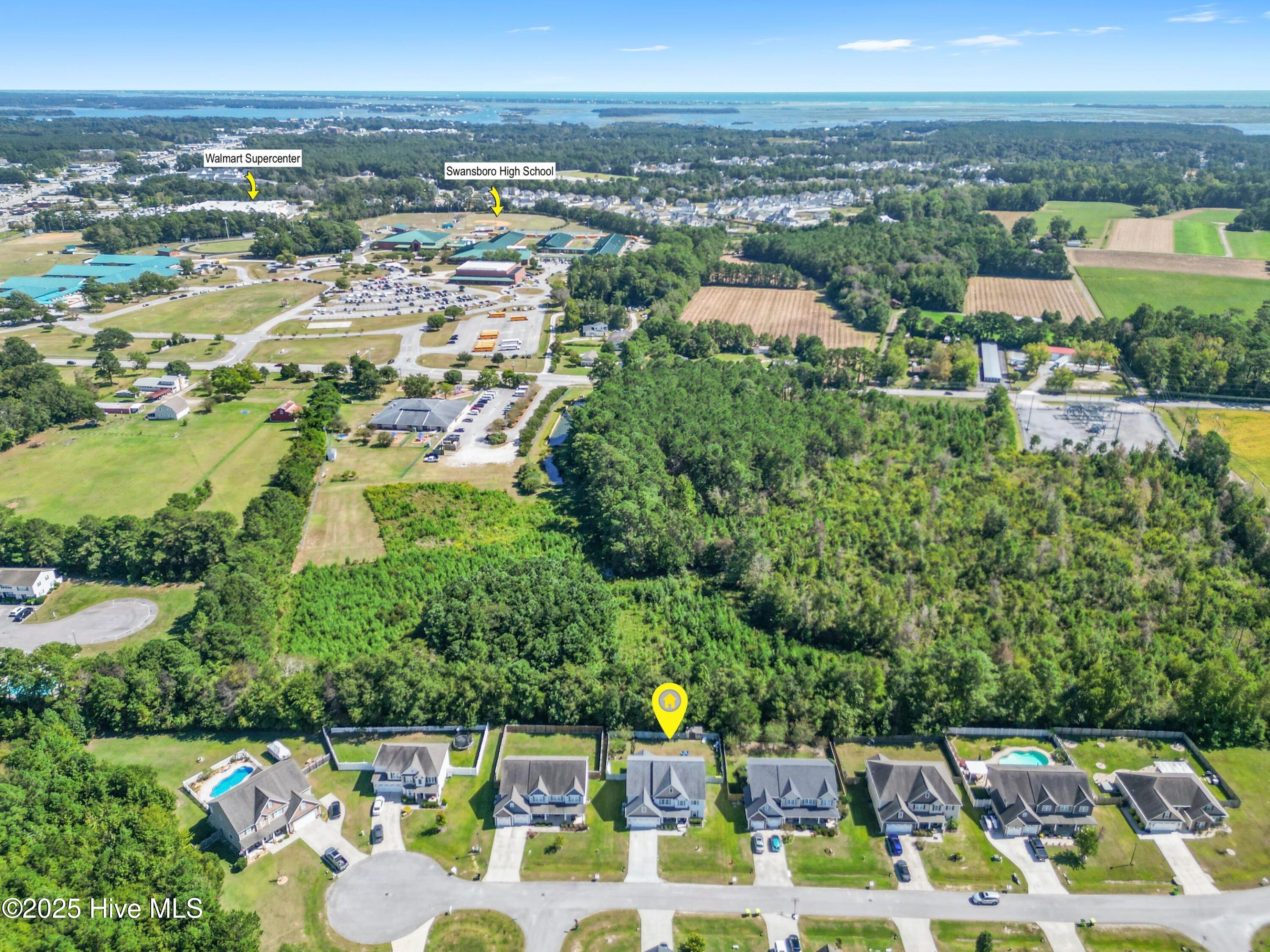 100532495 | Photo 78