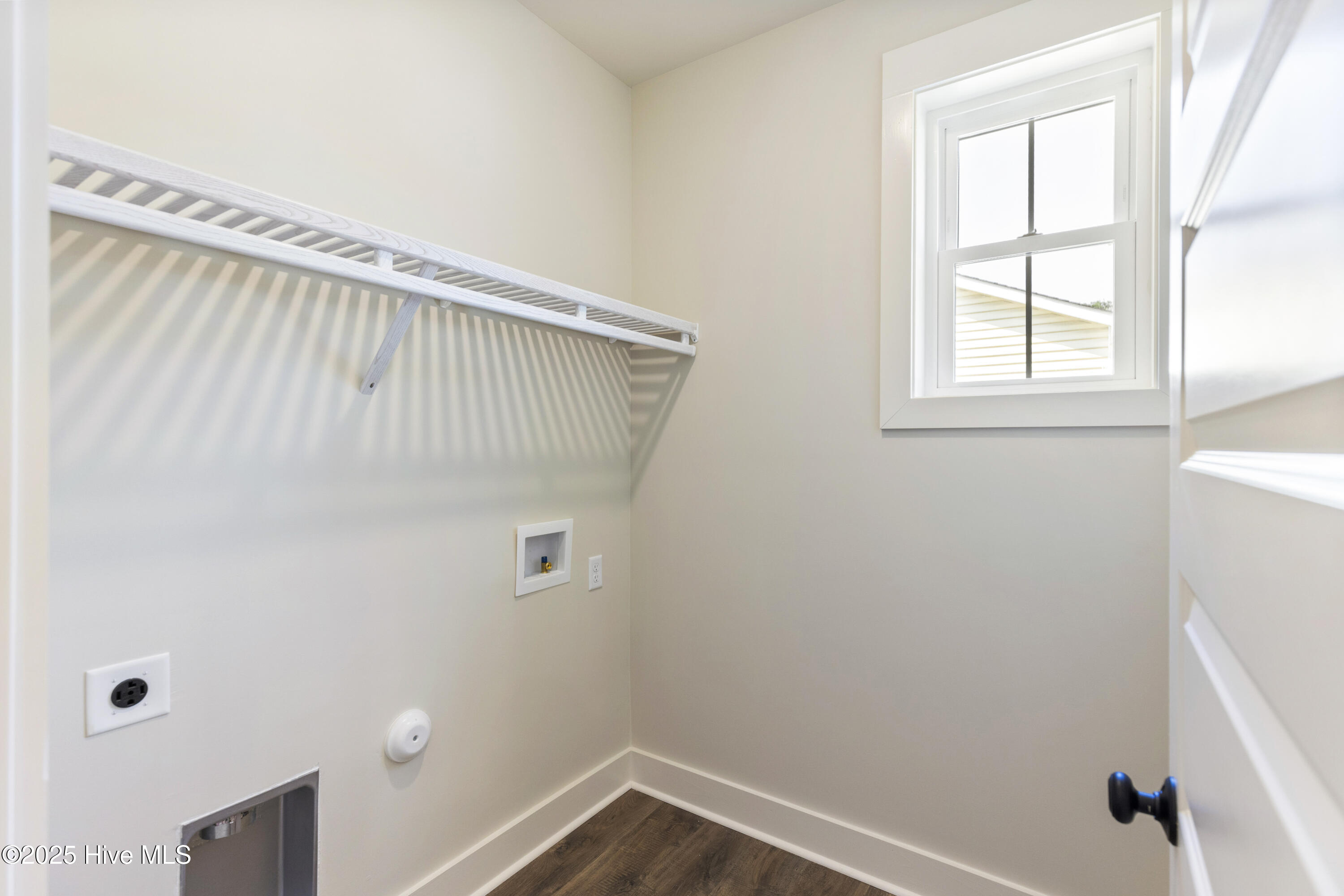 100539759 | Photo 29