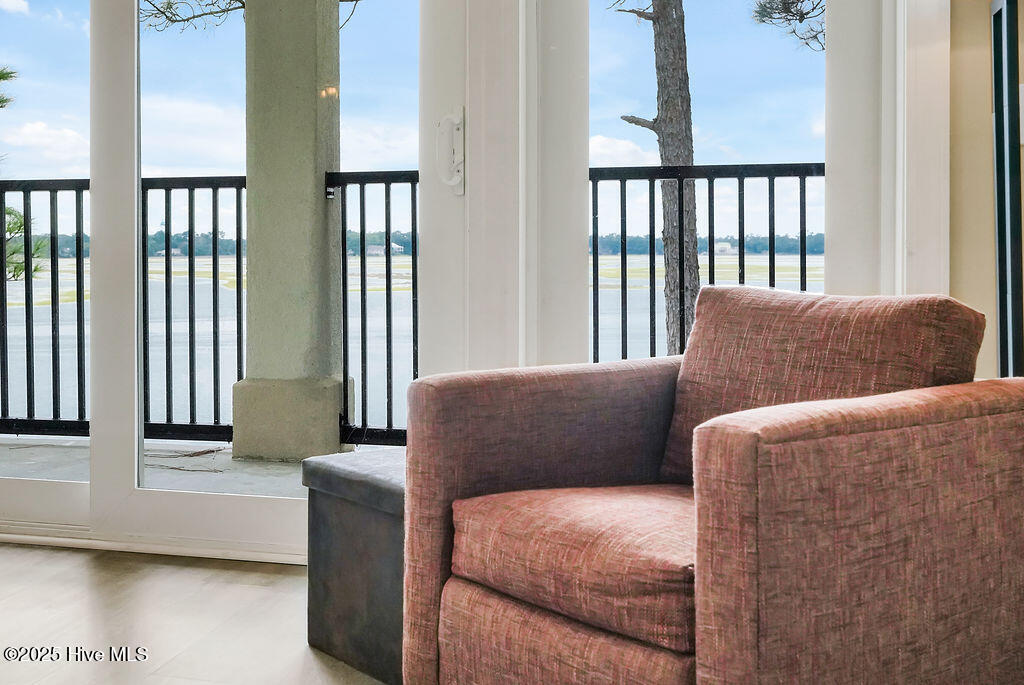 100531900 | Photo 17