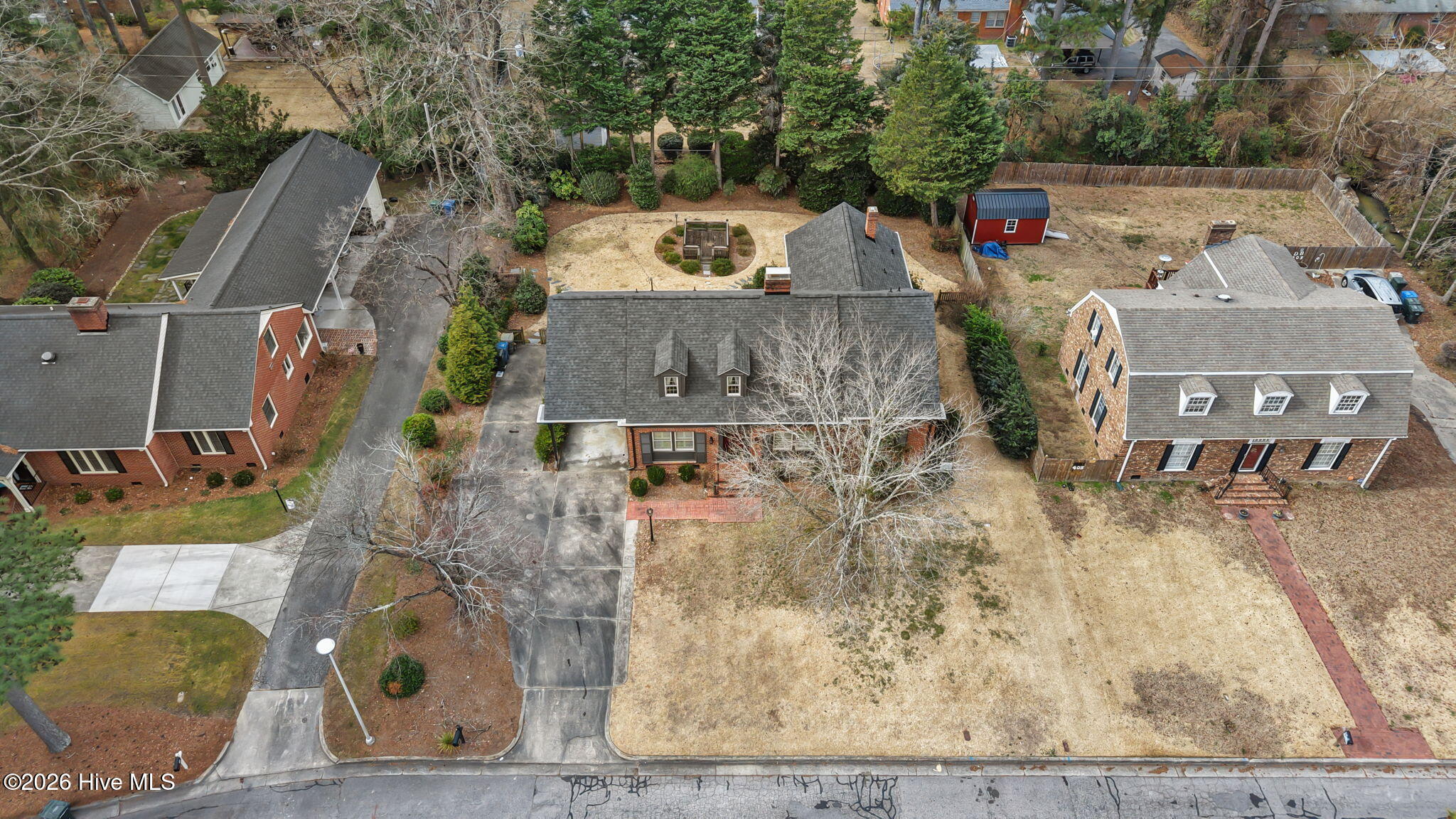 401 Brentwood Drive N