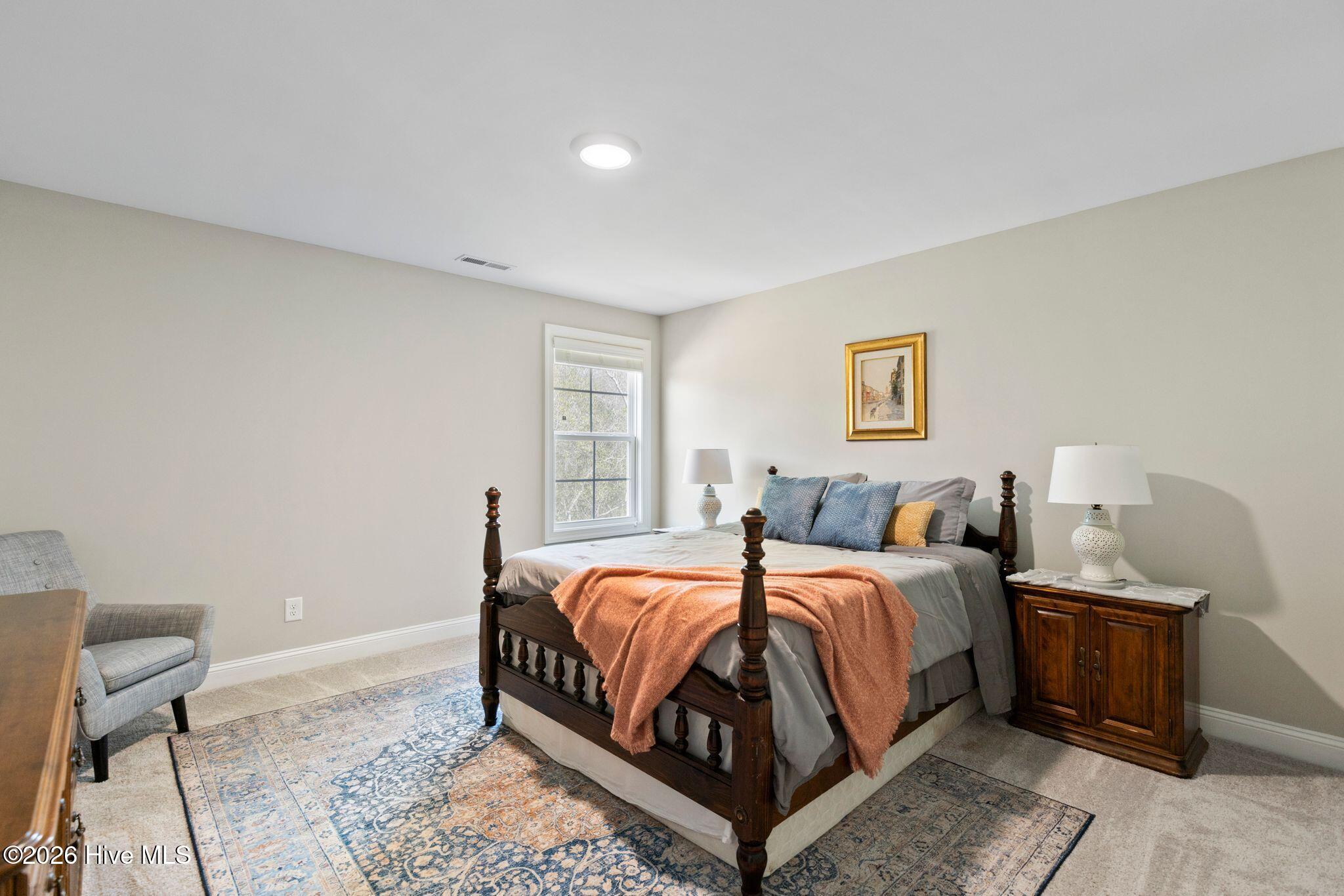 100558926 | Photo 39