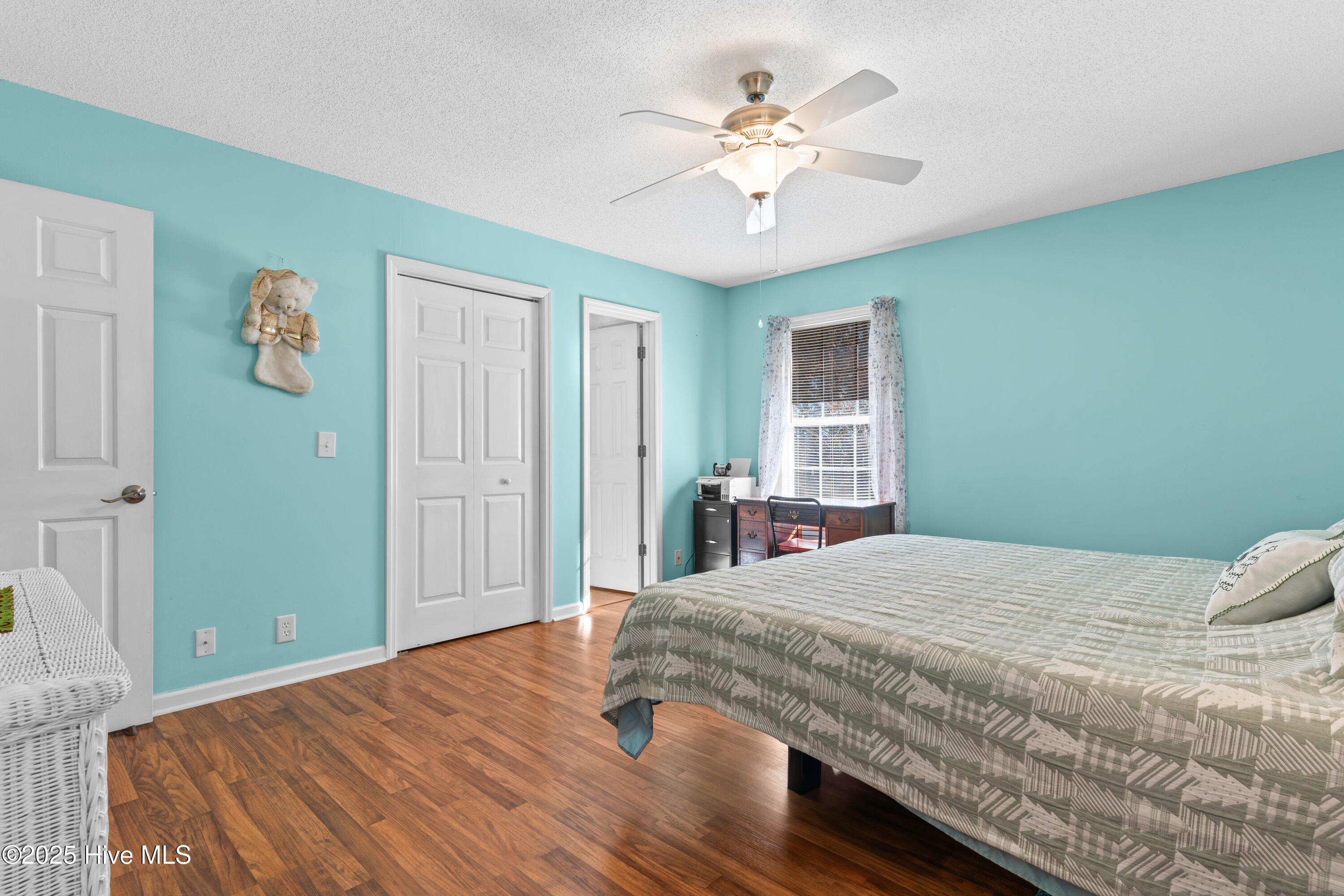 100545558 | Photo 13