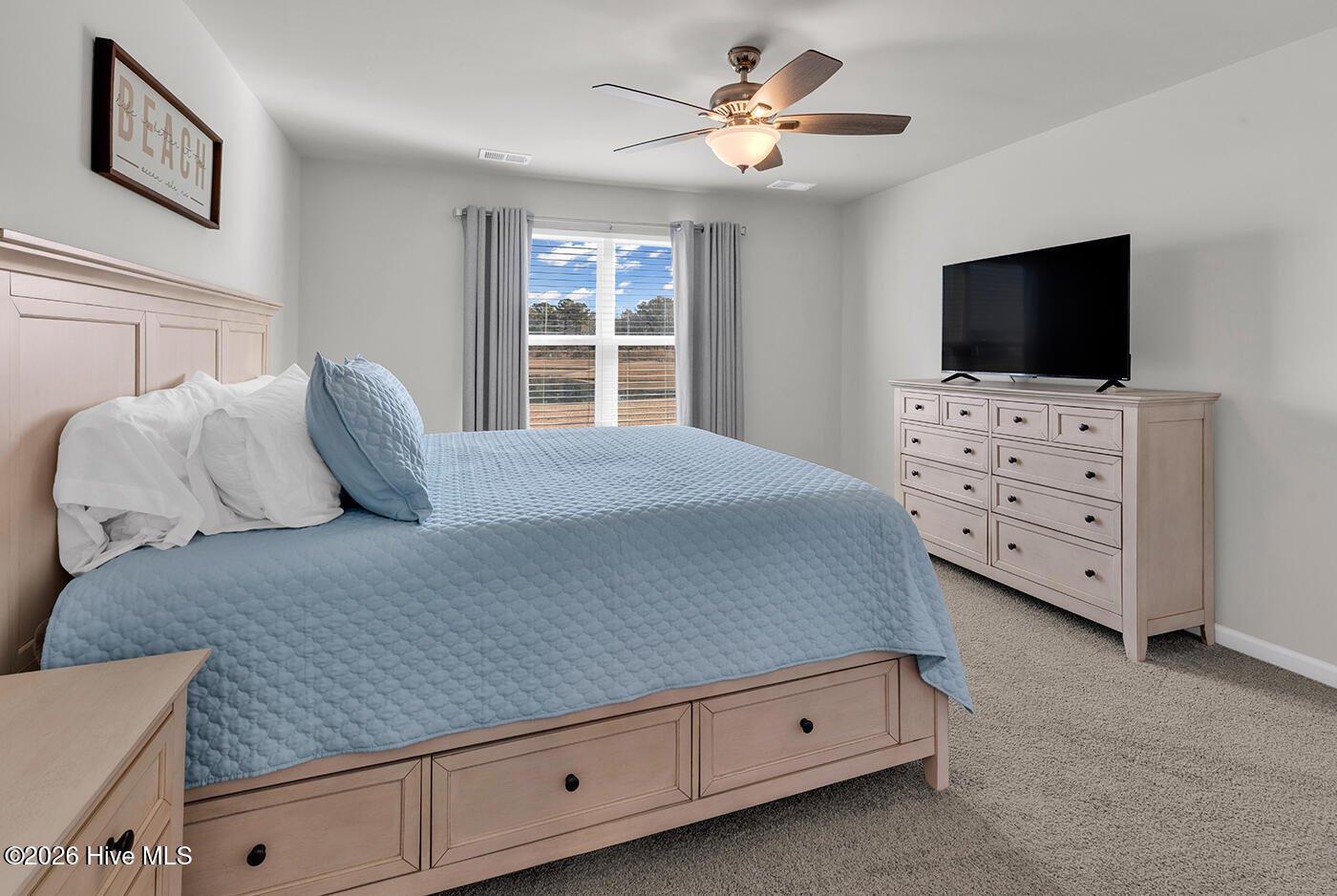 100554771 | Photo 19