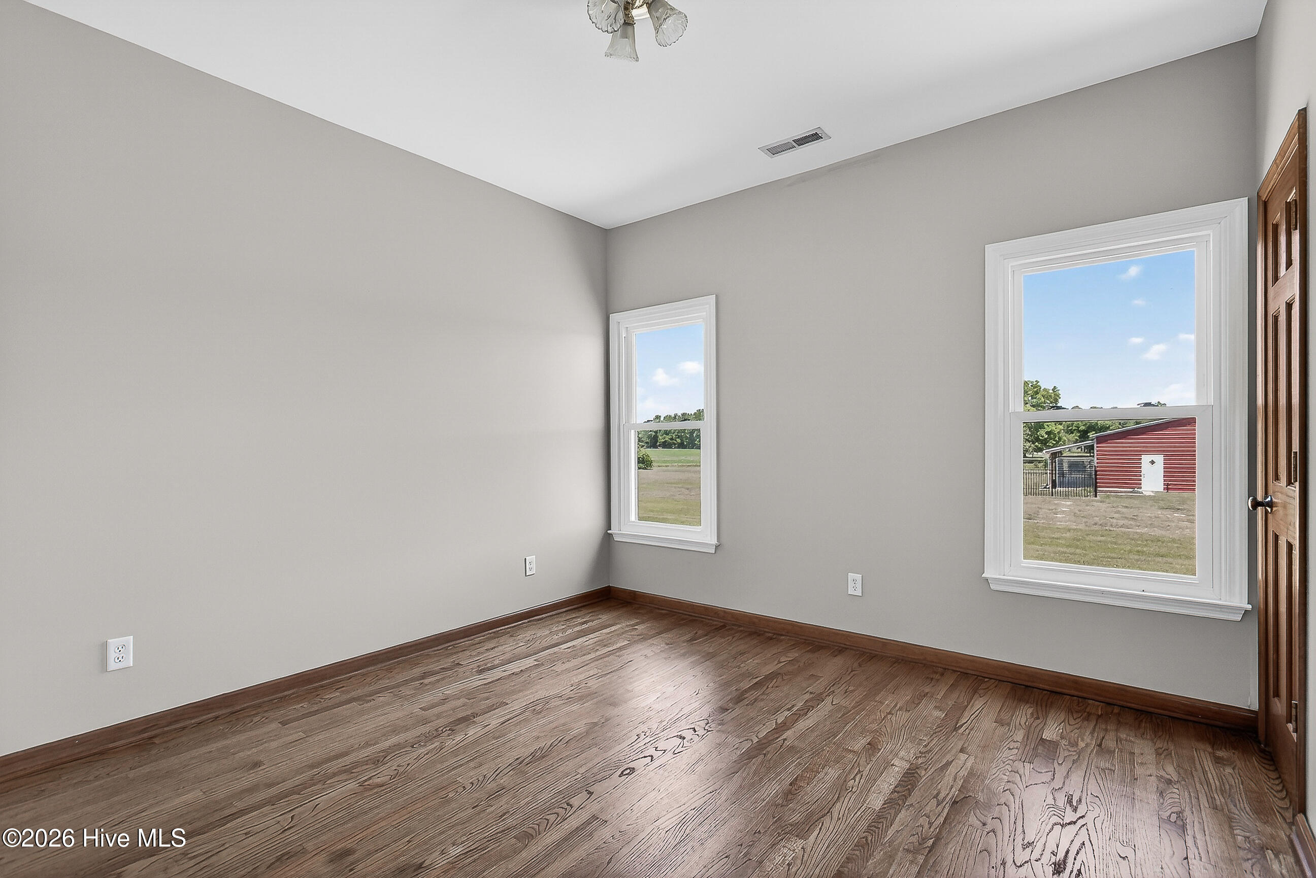 2732 White Oak River Road,Maysville