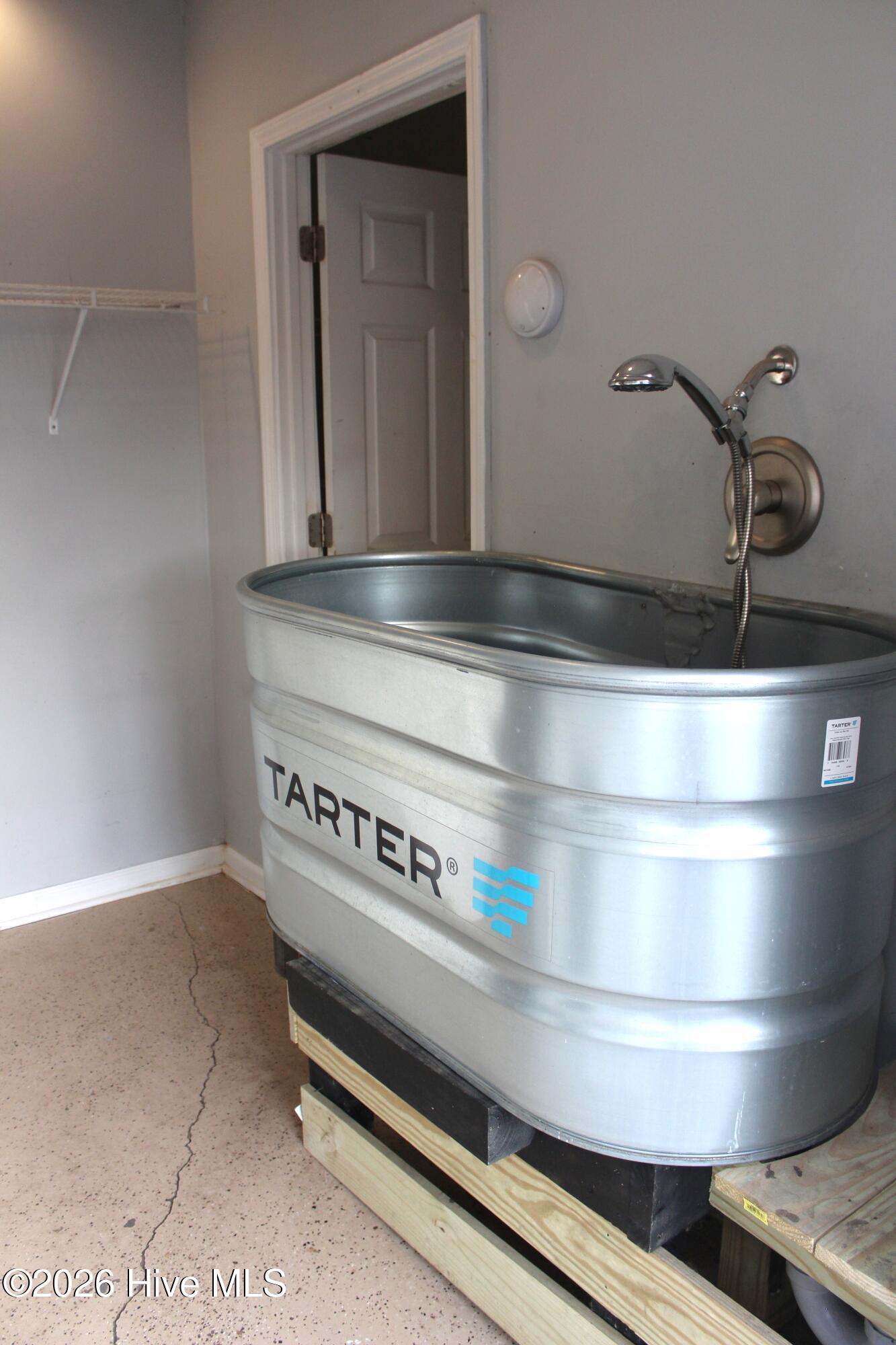 100558935 | Photo 22