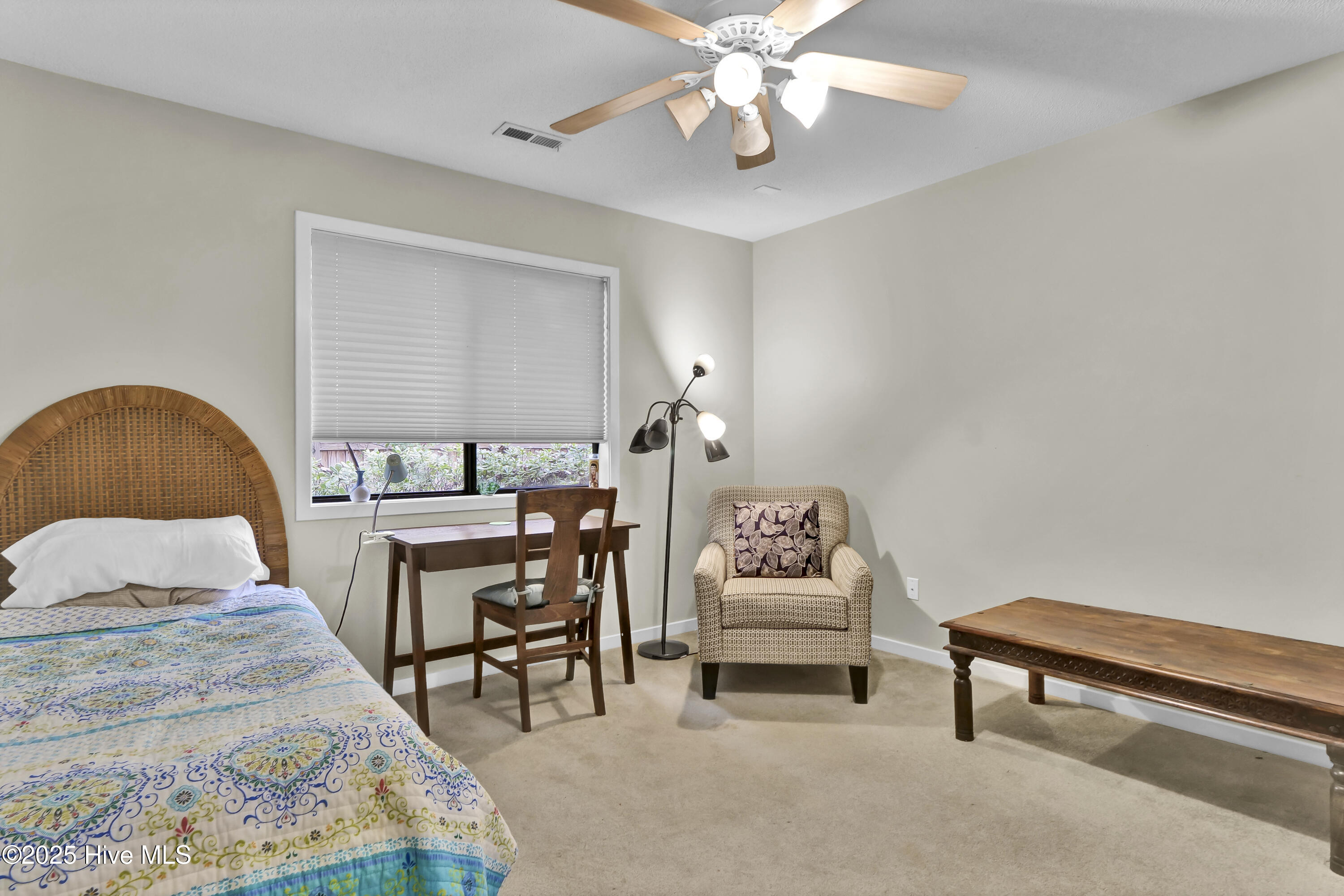 100571897 | Photo 26