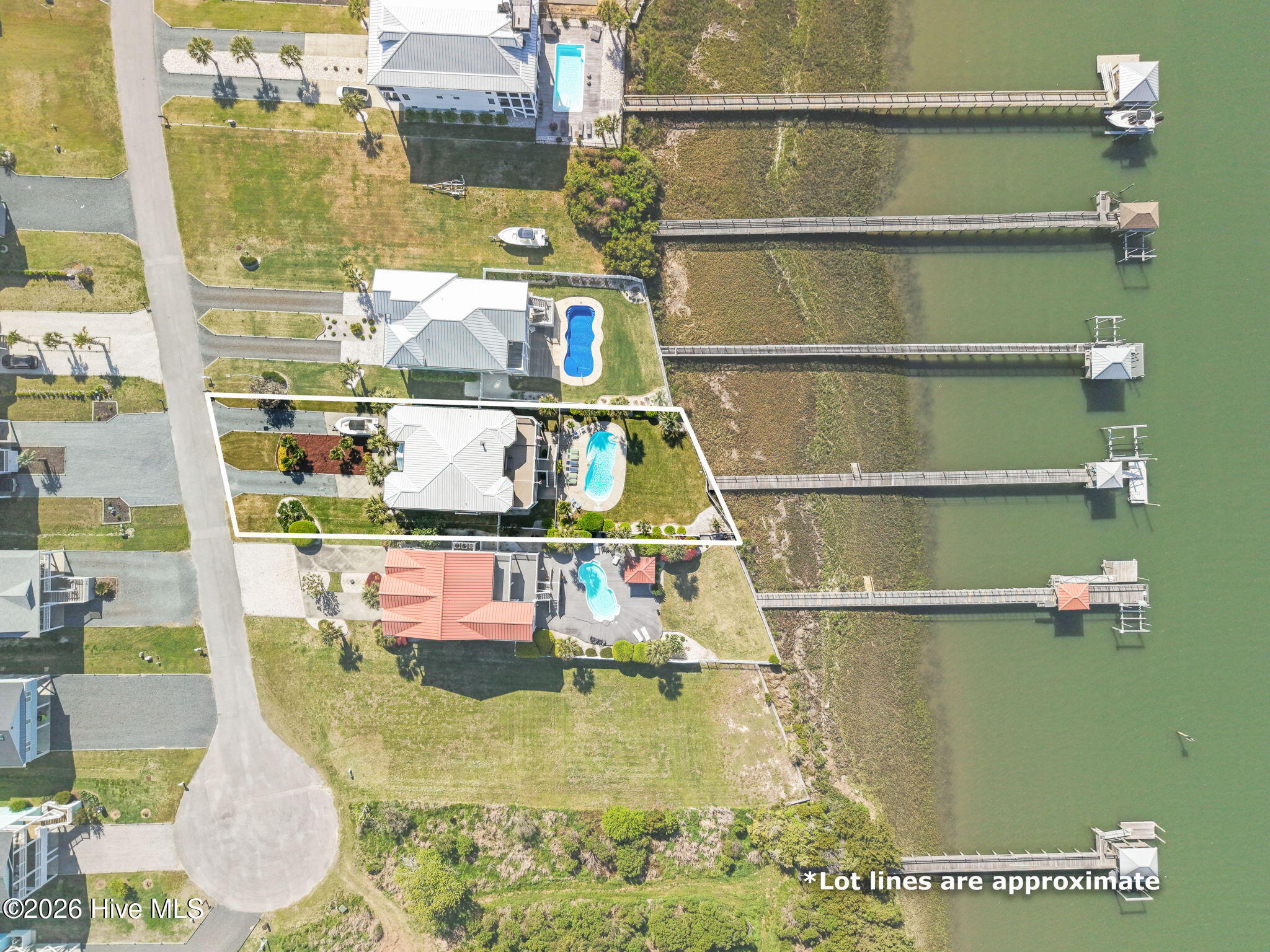 100566570 | Photo 76