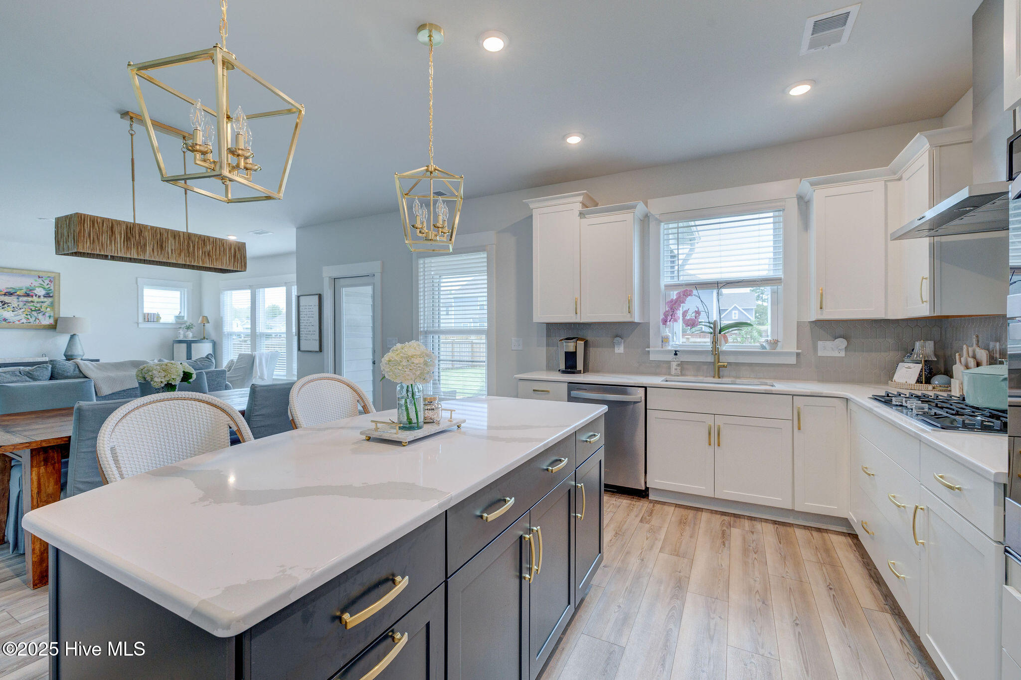 100524366 | Photo 20