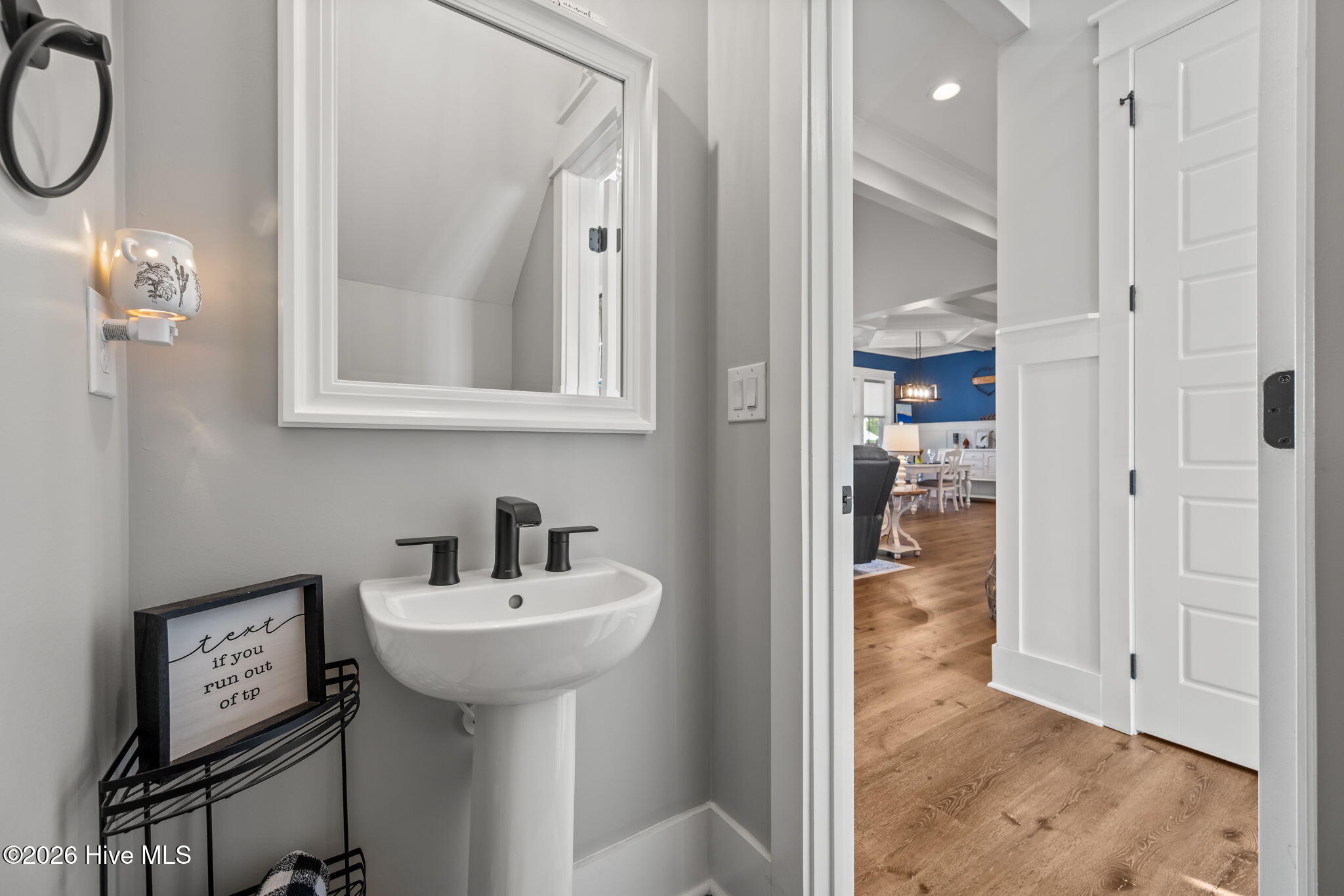 100555870 | Photo 20