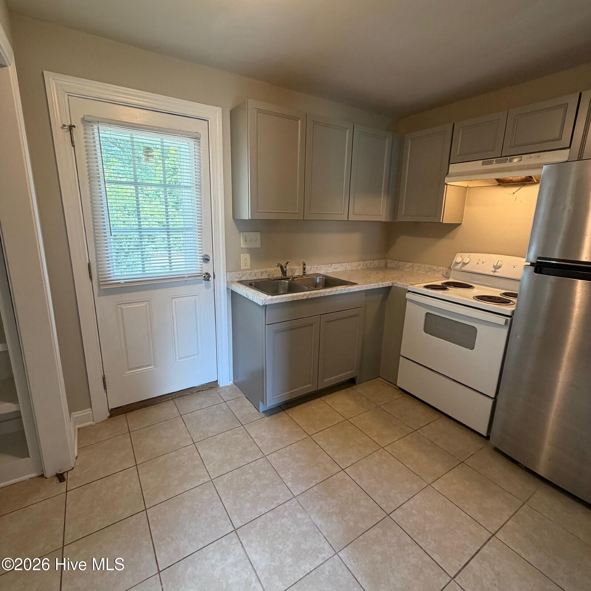 Kitchen - 107-A Juniper