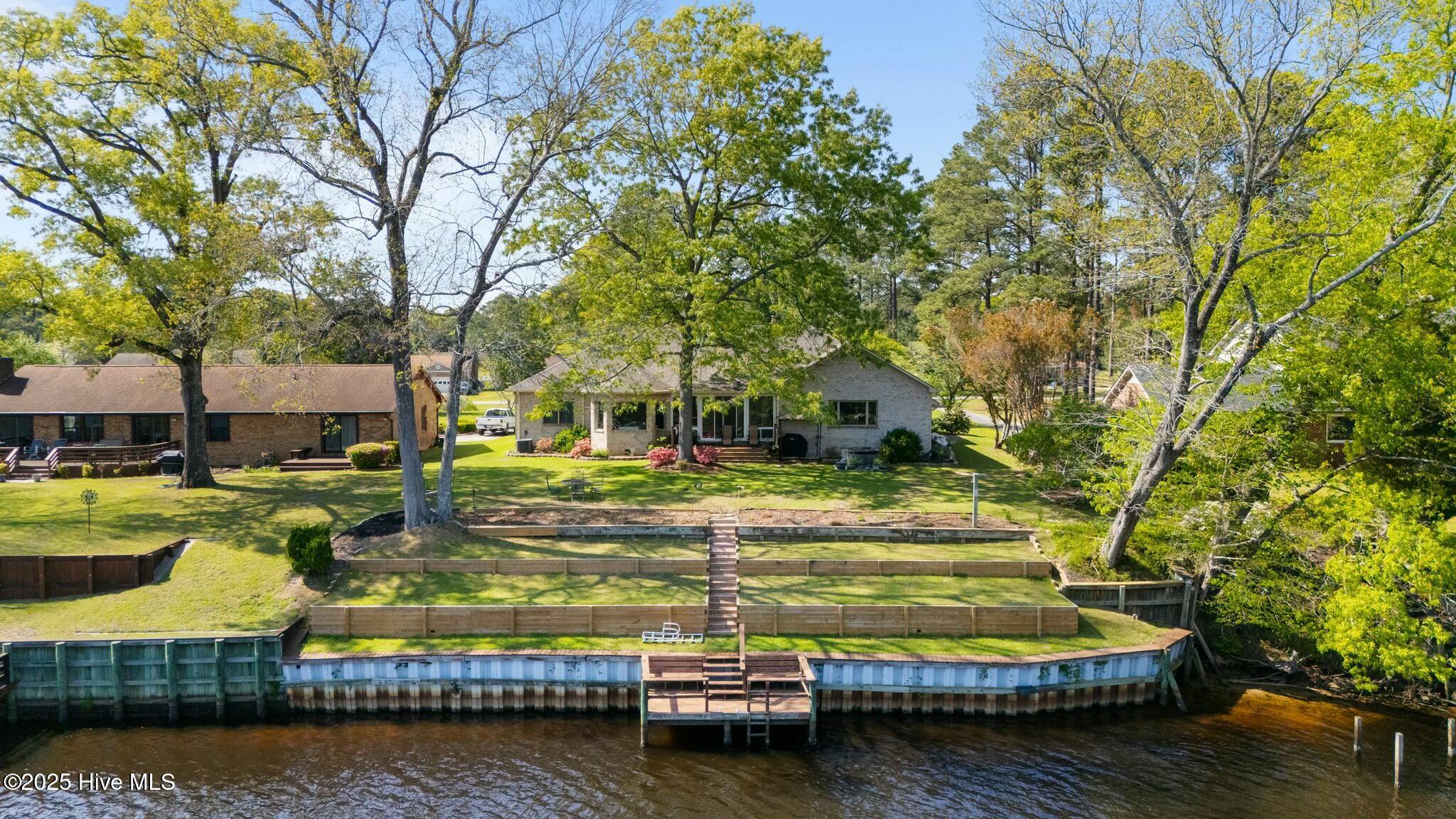 220 Shoreline Drive, New Bern, NC, 28562