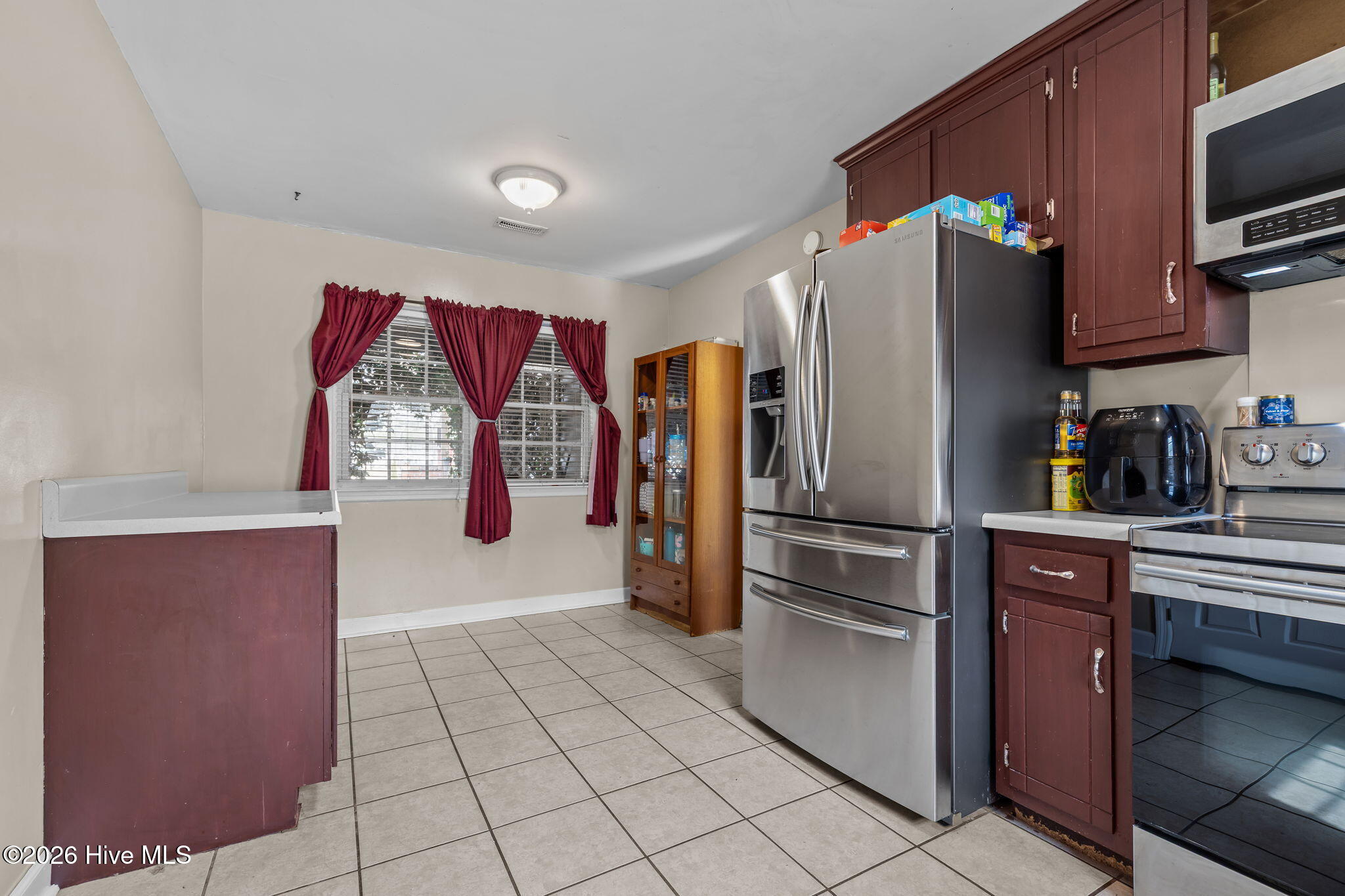 713 James Drive,Newport